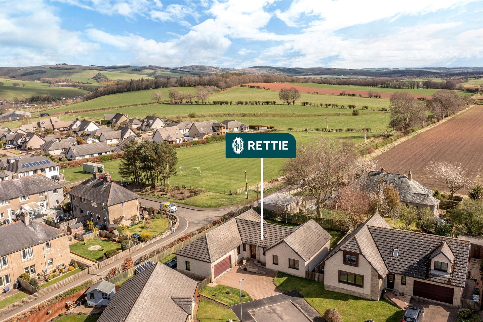 8 St. Cuthbert's View, Oxton, Lauder, Scottish Borders, TD2 6RN - Picture #1