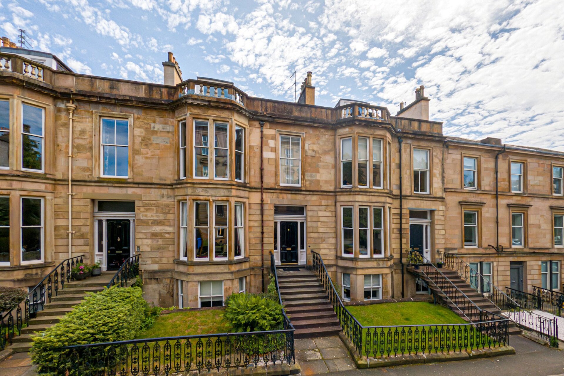 Flat 2, 8 Hamilton Park Avenue, Botanics, Glasgow, G12 8DU - Picture #1