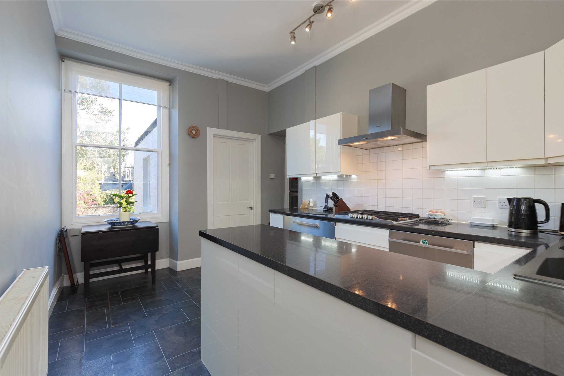 166 Newhaven Road, Edinburgh, Midlothian, EH6 4QB - Picture #6