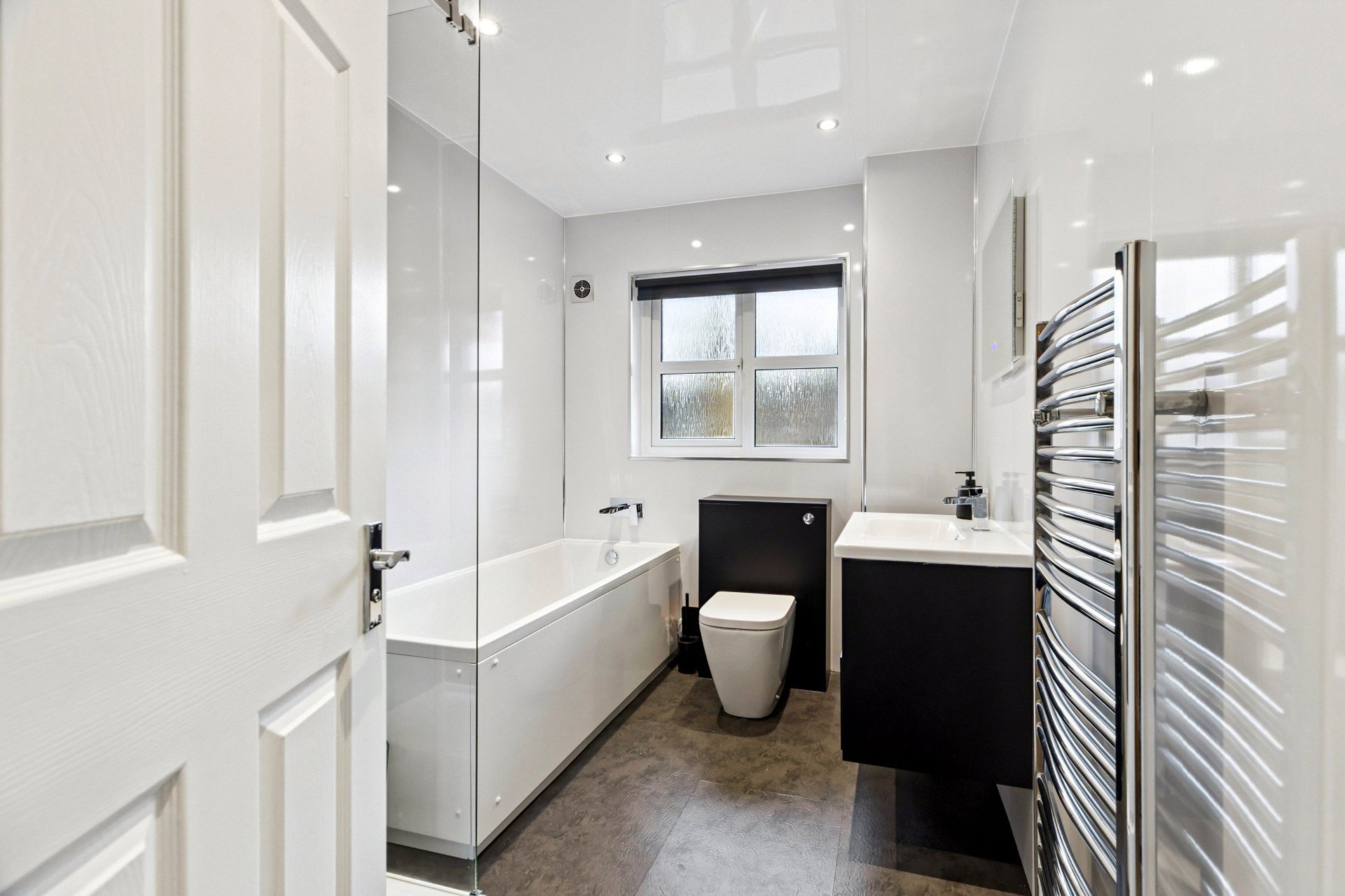 21 Newton Grove, Newton Mearns, Glasgow, East Renfrewshire, G77 5BX - Picture #28