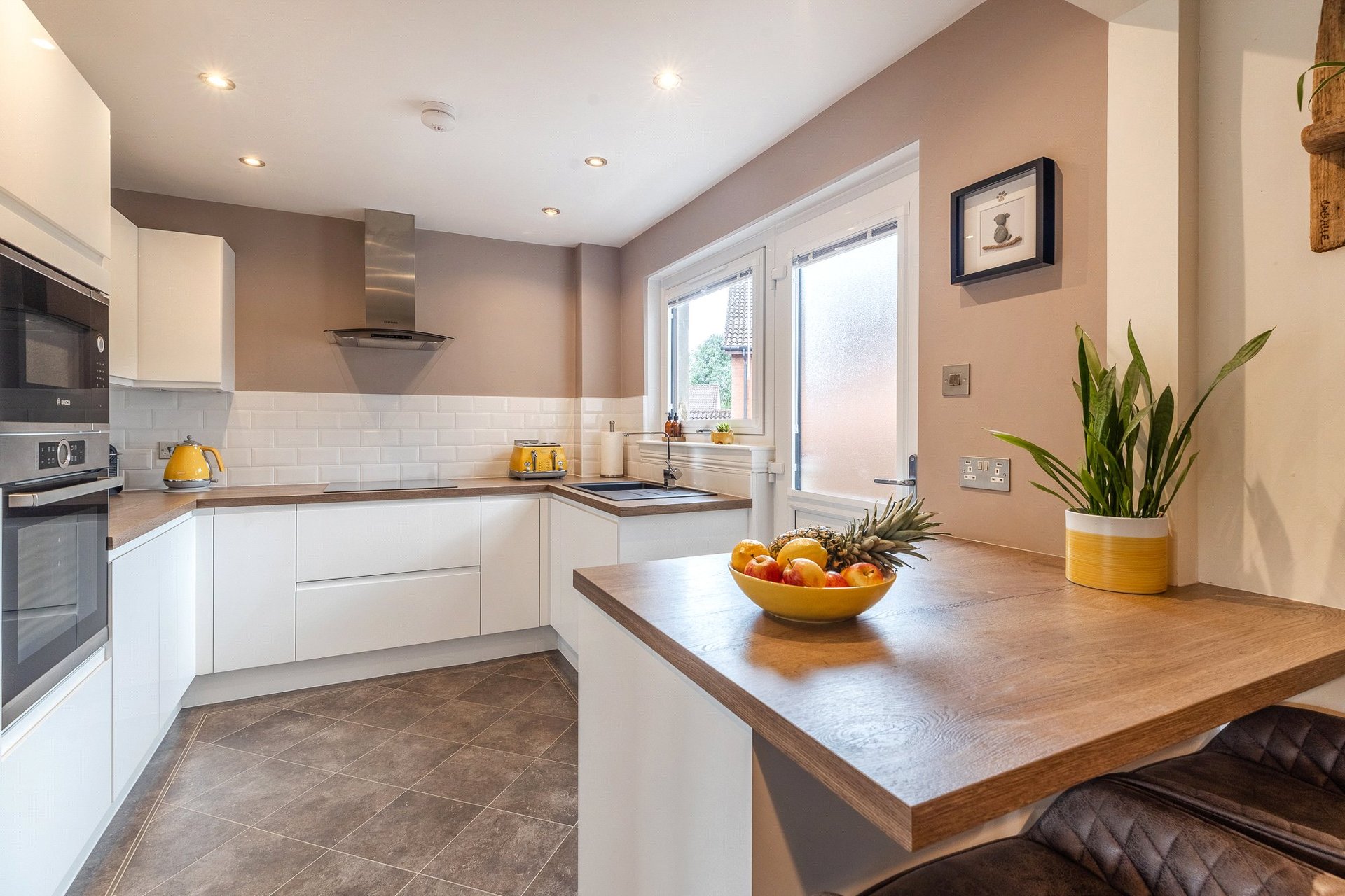 28 Corbie Place, Milngavie, G62 7NB - Picture #12