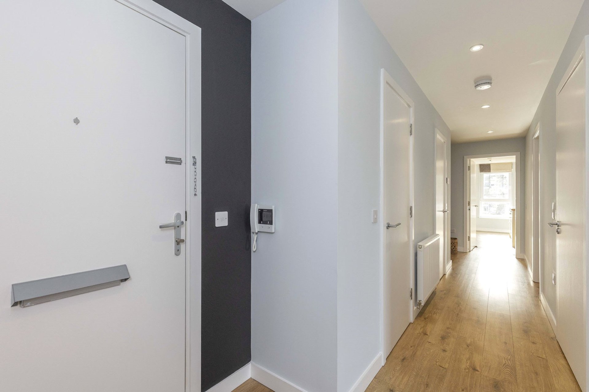 Flat 2, 19 Salamander Place, Edinburgh, EH6 7JJ - Picture #4