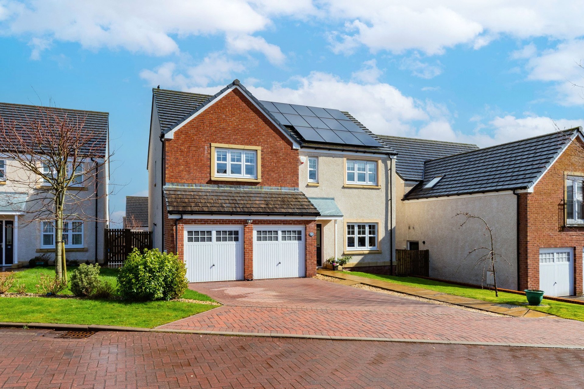 34 Shillingworth Place, Bridge of Weir, PA11 3DY - Picture #1