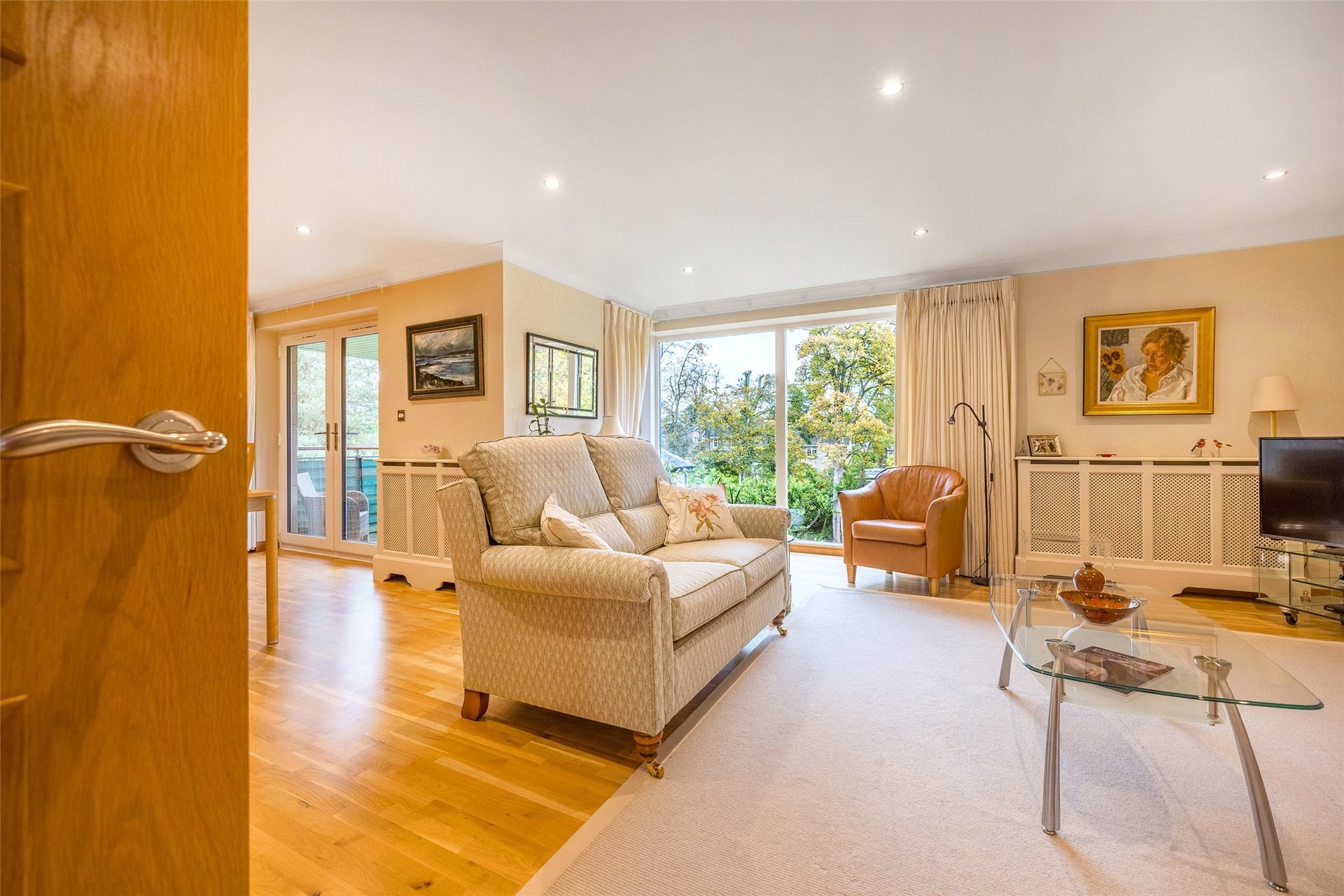8 Thorn Heights, Bearsden, G61 4AZ - Picture #2