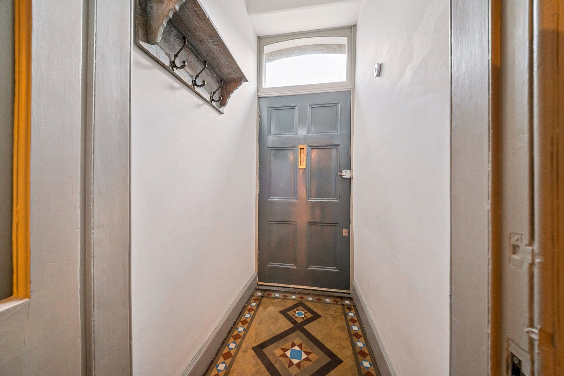 61 Iona Street, Edinburgh, EH6 8SR - Picture #2