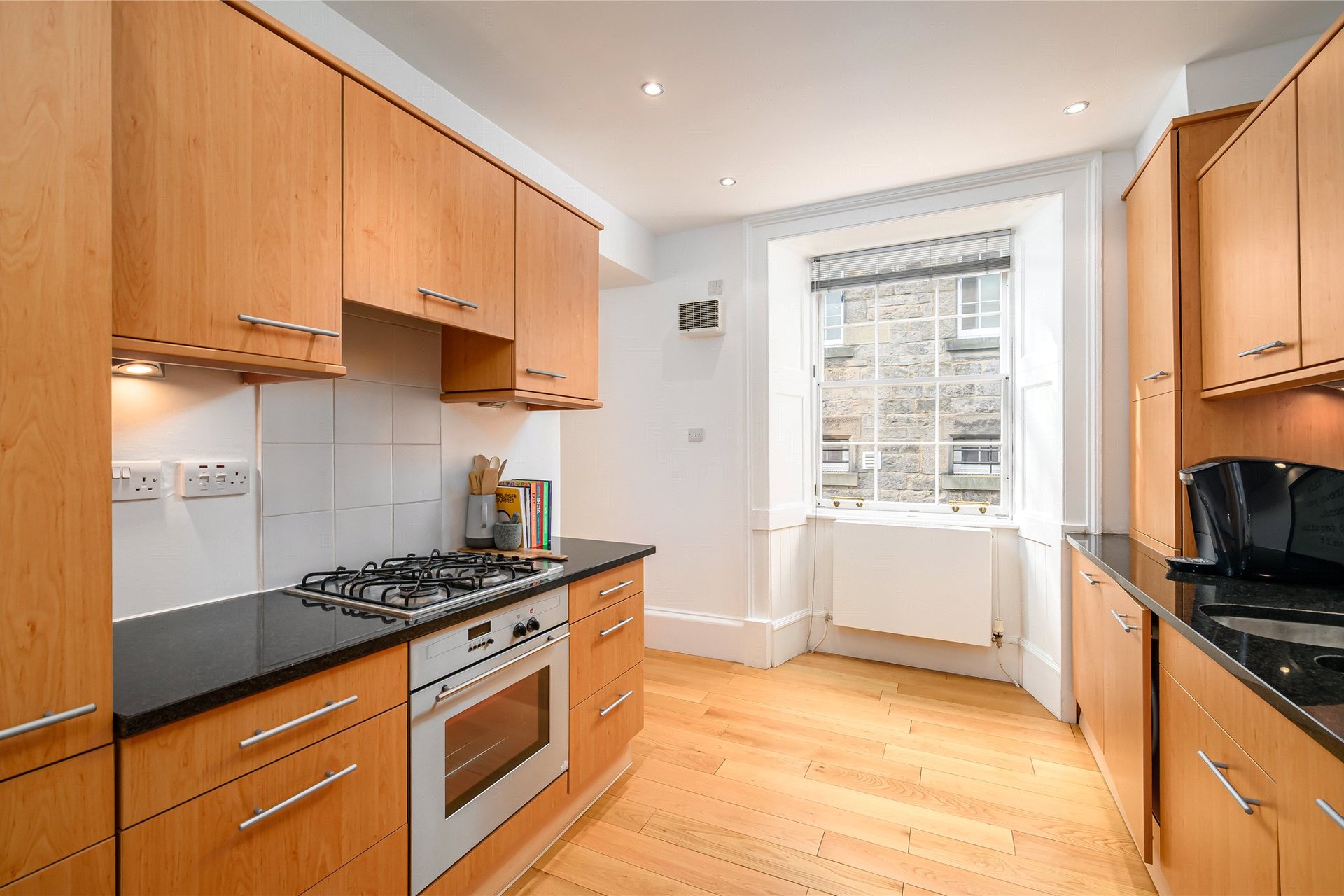 1/4 Parliament Square, Edinburgh, EH1 1RF - Picture #9