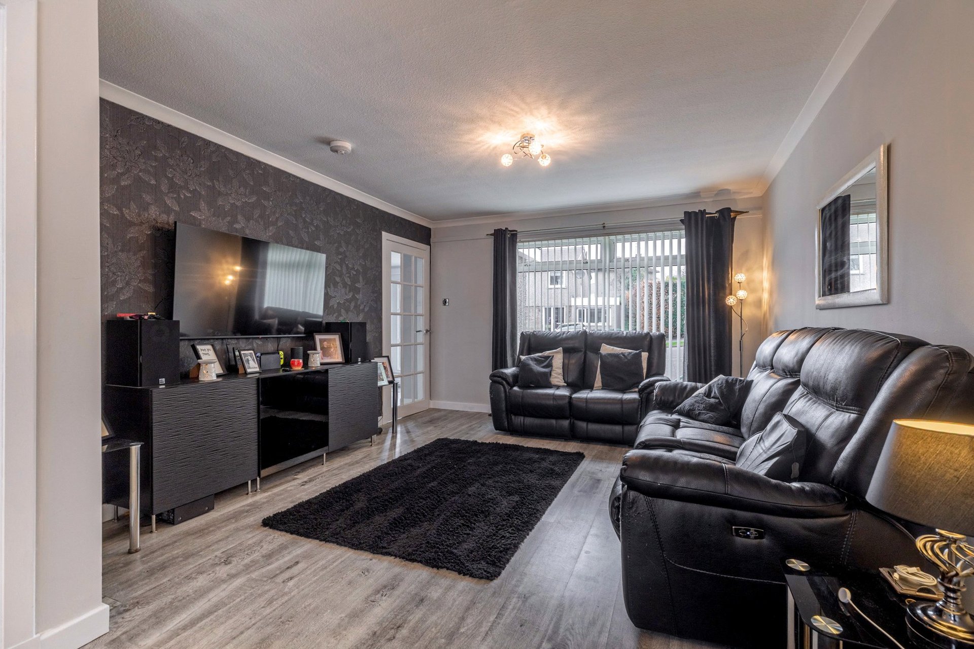 69 Mosshead Road, Bearsden, G61 3EZ - Picture #3