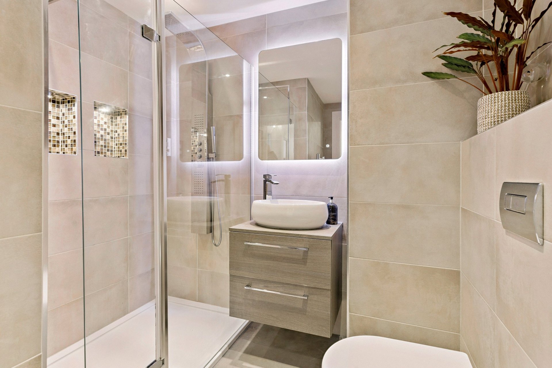 2nd Floor, 22 Cecil Street, Hillhead, Glasgow, G12 8RH - Picture #24