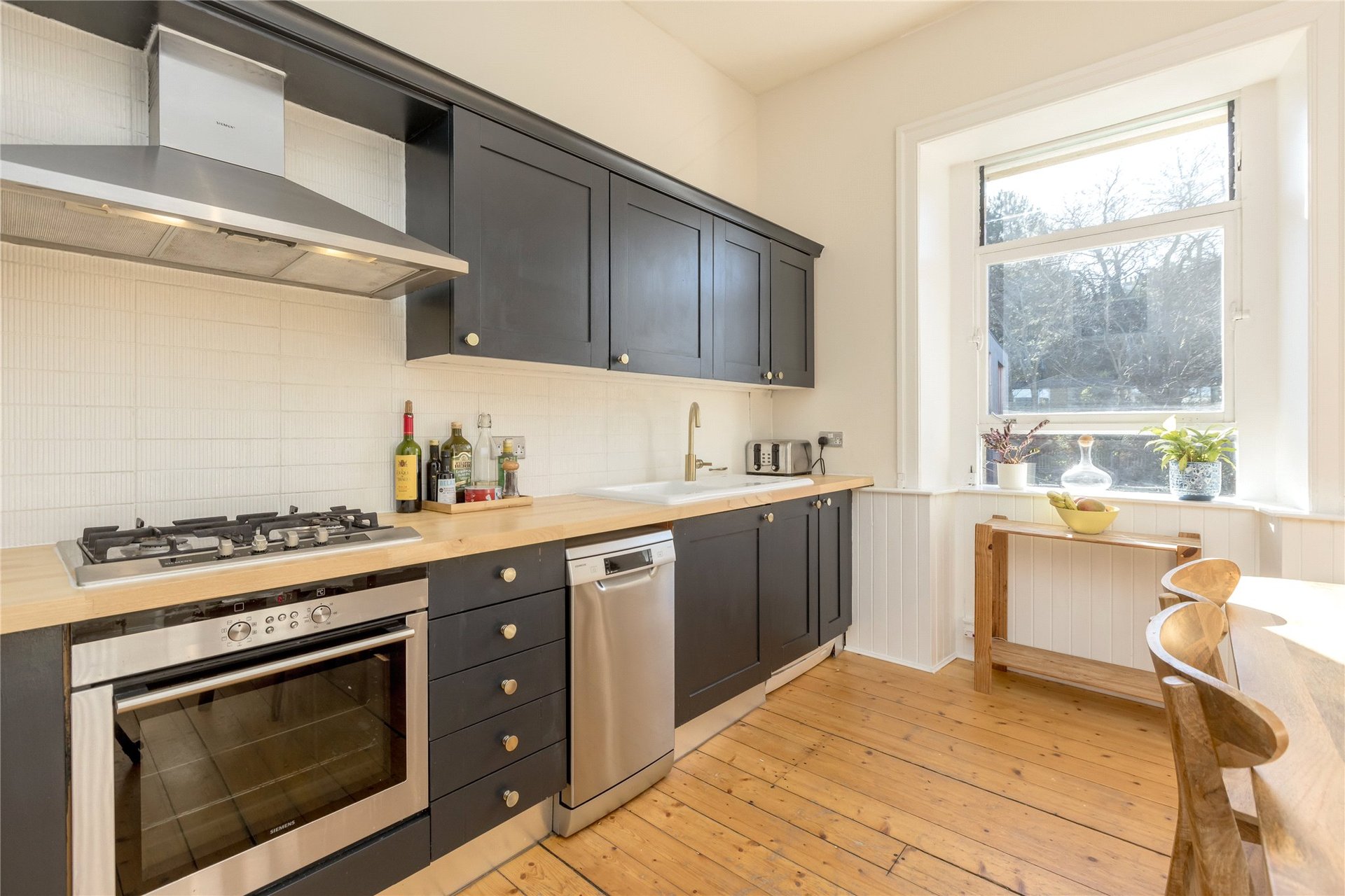 23/4 Starbank Road, Edinburgh, Midlothian, EH5 3BY - Picture #3