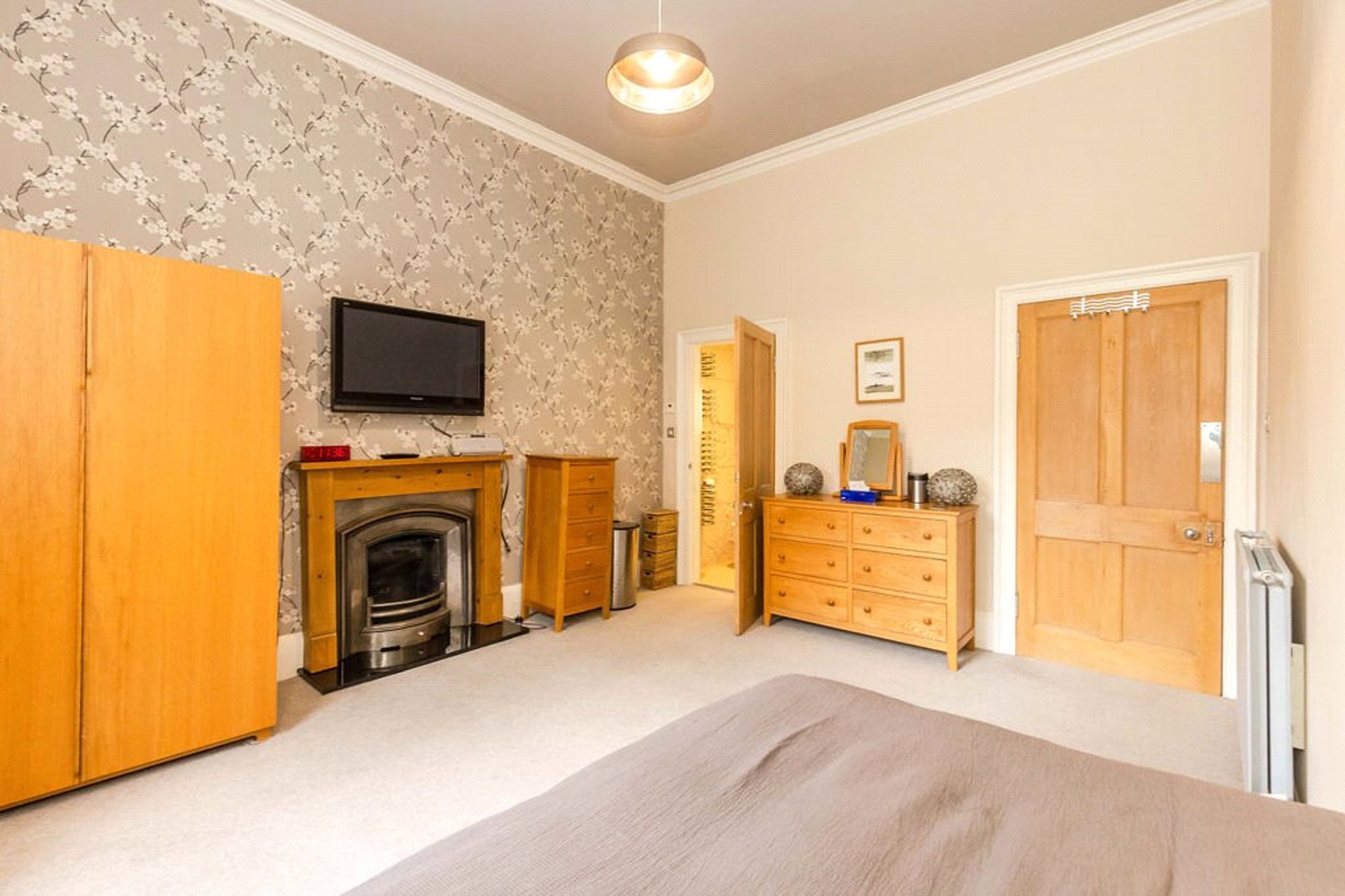 12/8 Atholl Place, Edinburgh, Midlothian, EH3 8HP - Picture #12