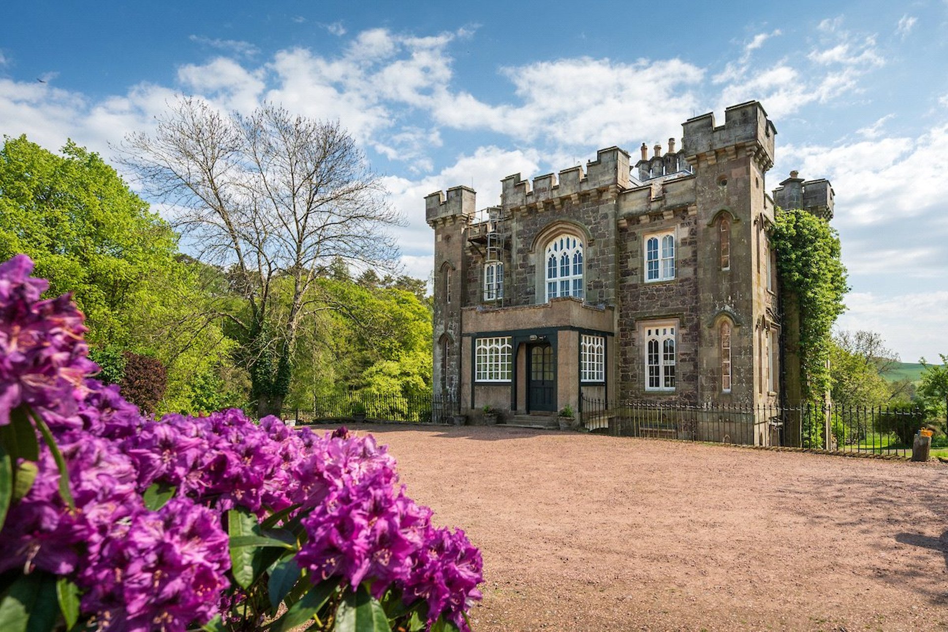 Edmonston House, Candymill Road, Biggar, South Lanarkshire, ML12 6QY - Picture #4