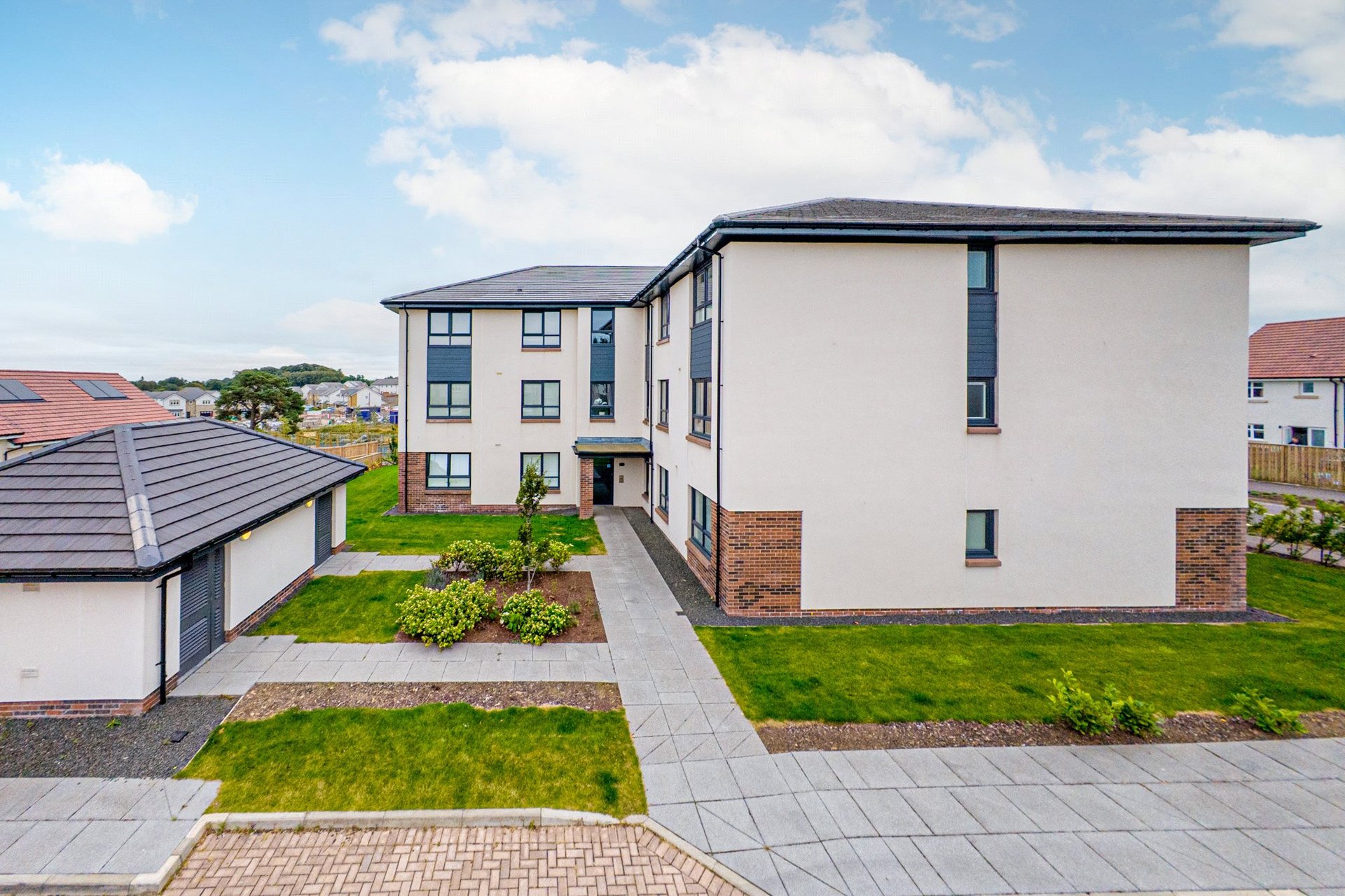 Flat 1/4, 2 Dervaig Wynd, Newton Mearns, Glasgow, G77 5XE - Picture #2
