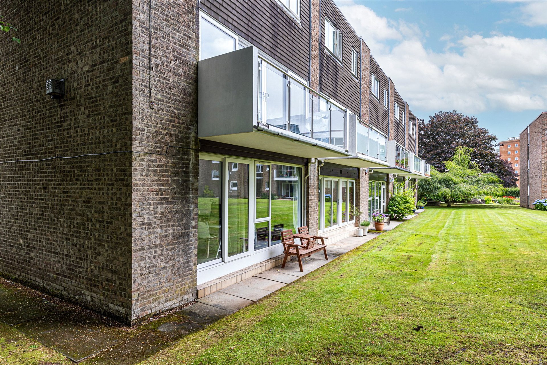 9/5, Whistlefield Court, 2 Canniesburn Road, Bearsden, G61 1PX - Picture #36