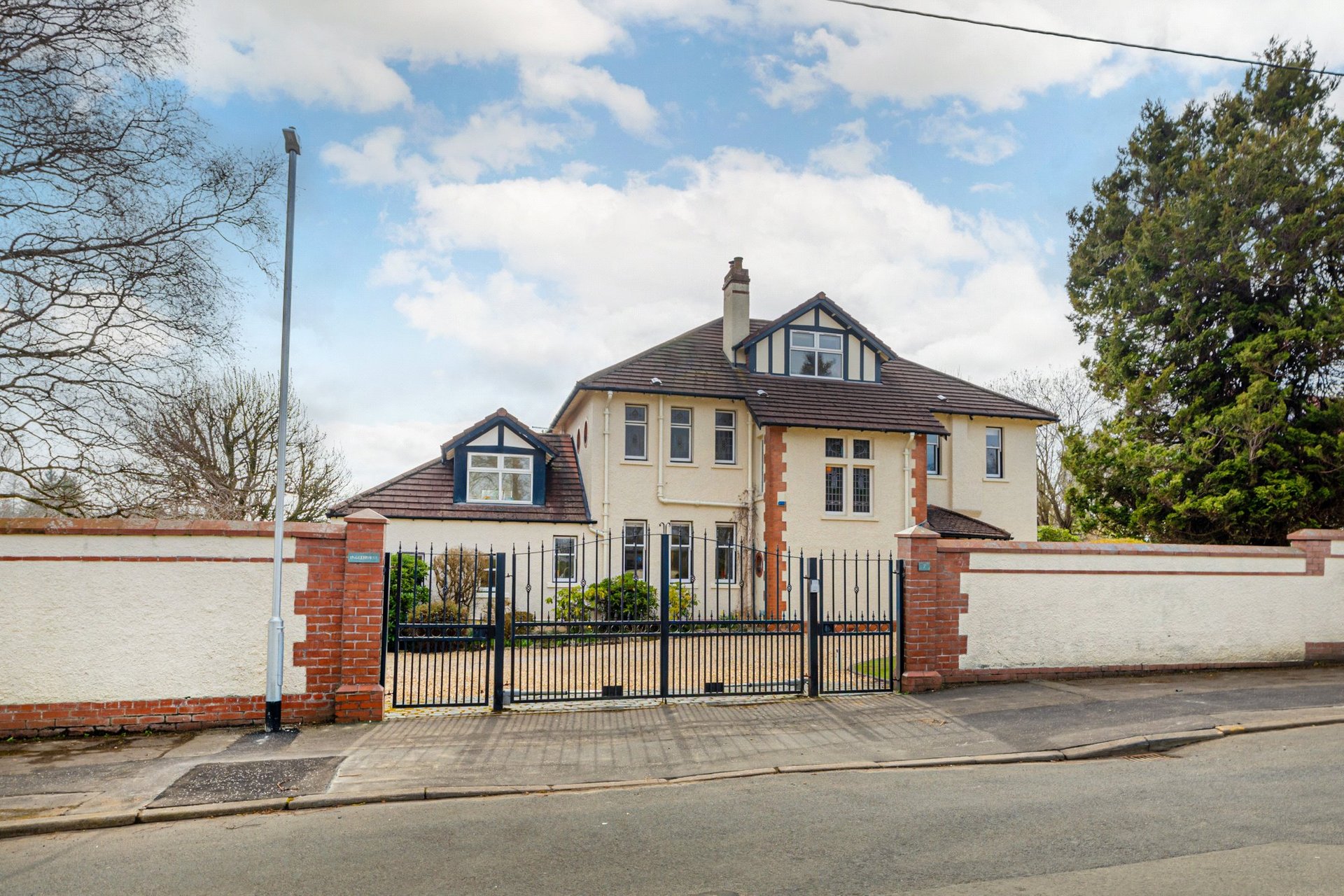 Inglehurst, 7 Redburn Avenue, Giffnock, Glasgow, East Renfrewshire, G46 6RH - Picture #2