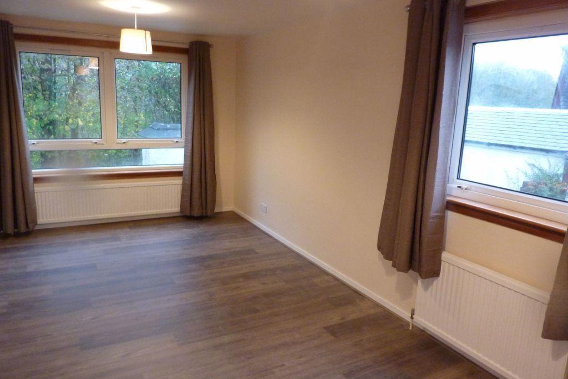 11/2 Iddesleigh Avenue, Milngavie, Glasgow, East Dunbartonshire, G62 8NT - Picture #2