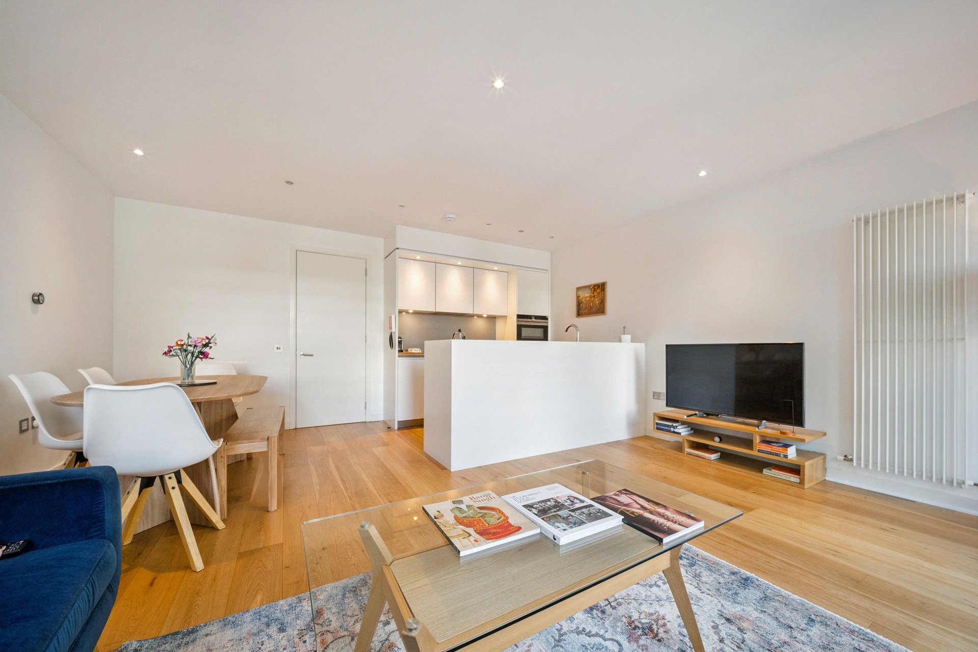 Flat 8, 5 Simpson Loan, Edinburgh, EH3 9GX - Picture #11