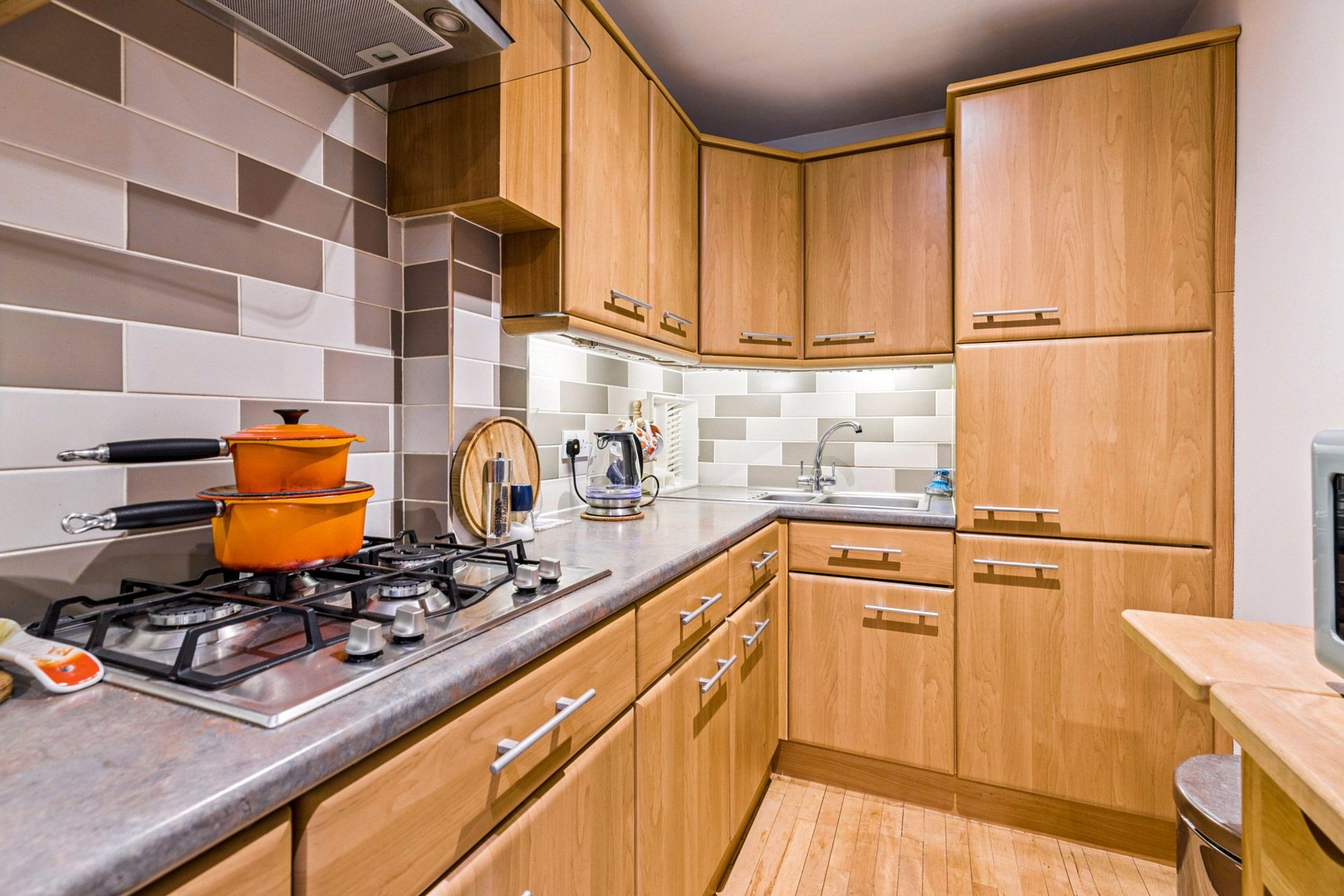 Loft 16, The Todd Building, 70 Ingram Street, Merchant City, Glasgow, G1 1EX - Picture #11