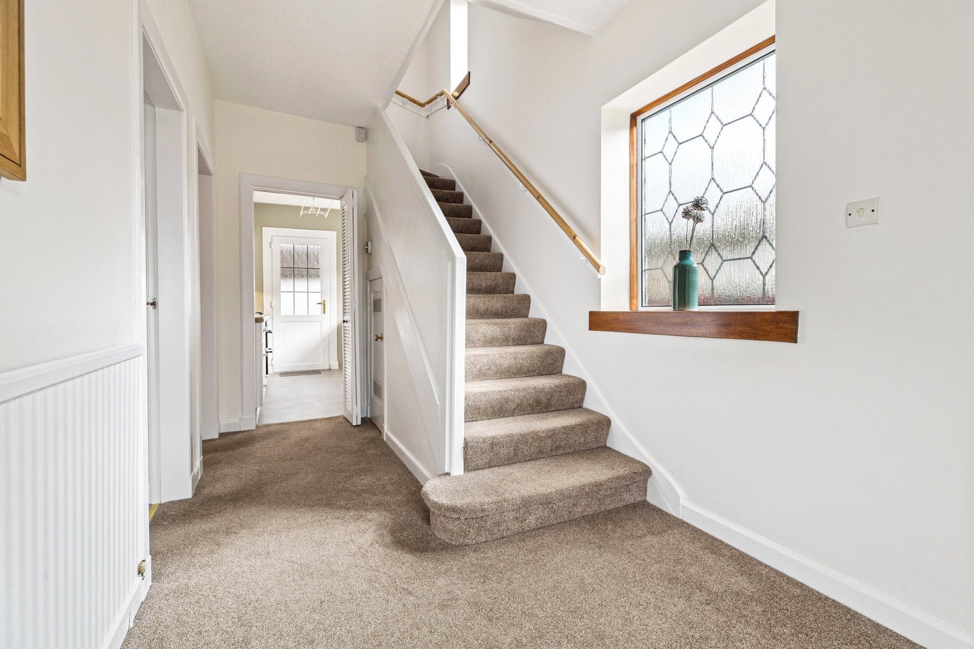 52 Woodlands Crescent, Thornliebank, Glasgow, East Renfrewshire, G46 7SR - Picture #4