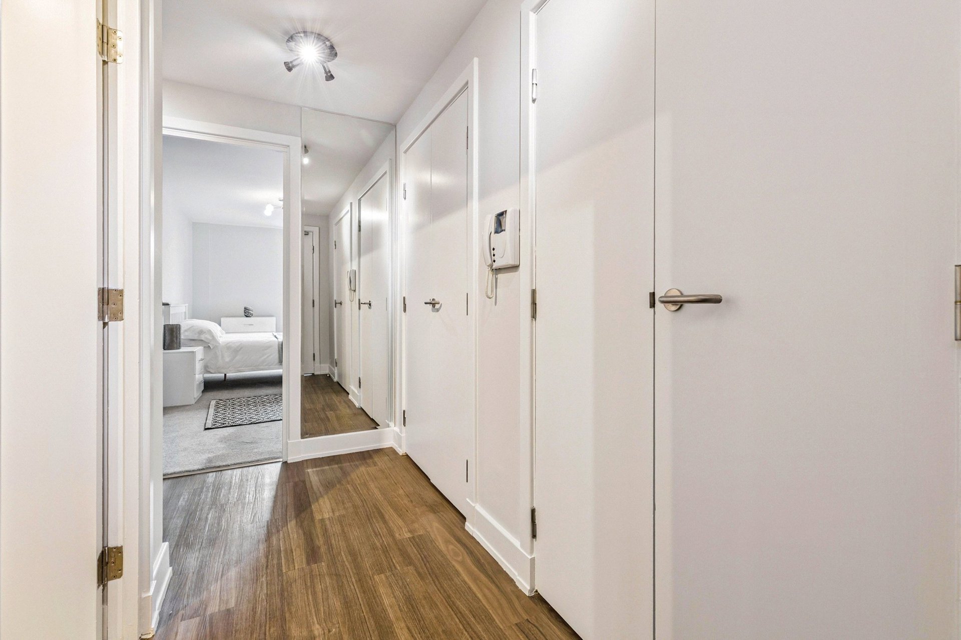 Flat 8/2 McIntyre & Hogg, 120 Ingram Street, Merchant City, Glasgow City, G1 1EJ - Picture #11