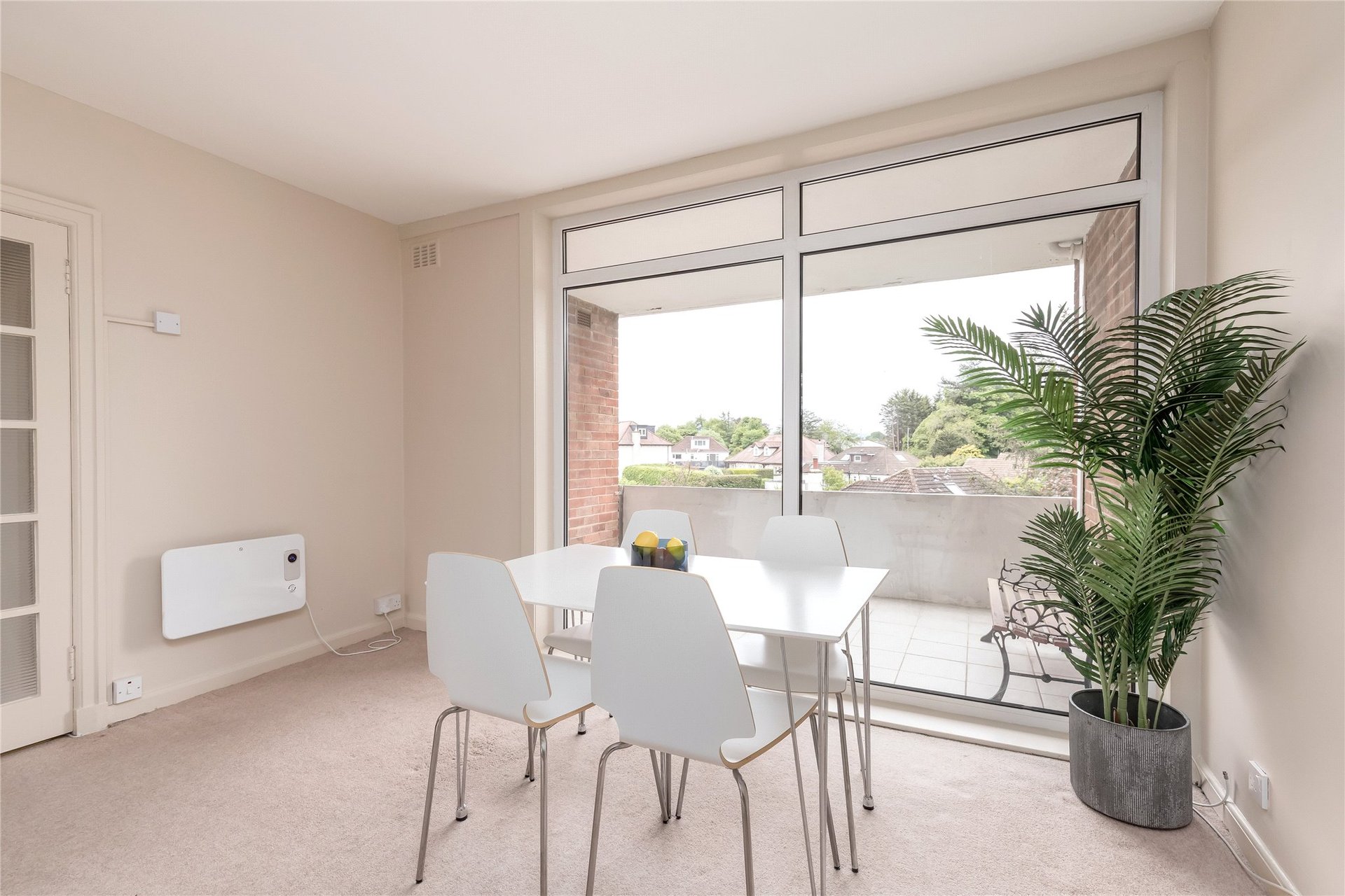 Flat 6, Almond Court West, 3 Braehead Park, Edinburgh, Midlothian, EH4 6AY - Picture #3