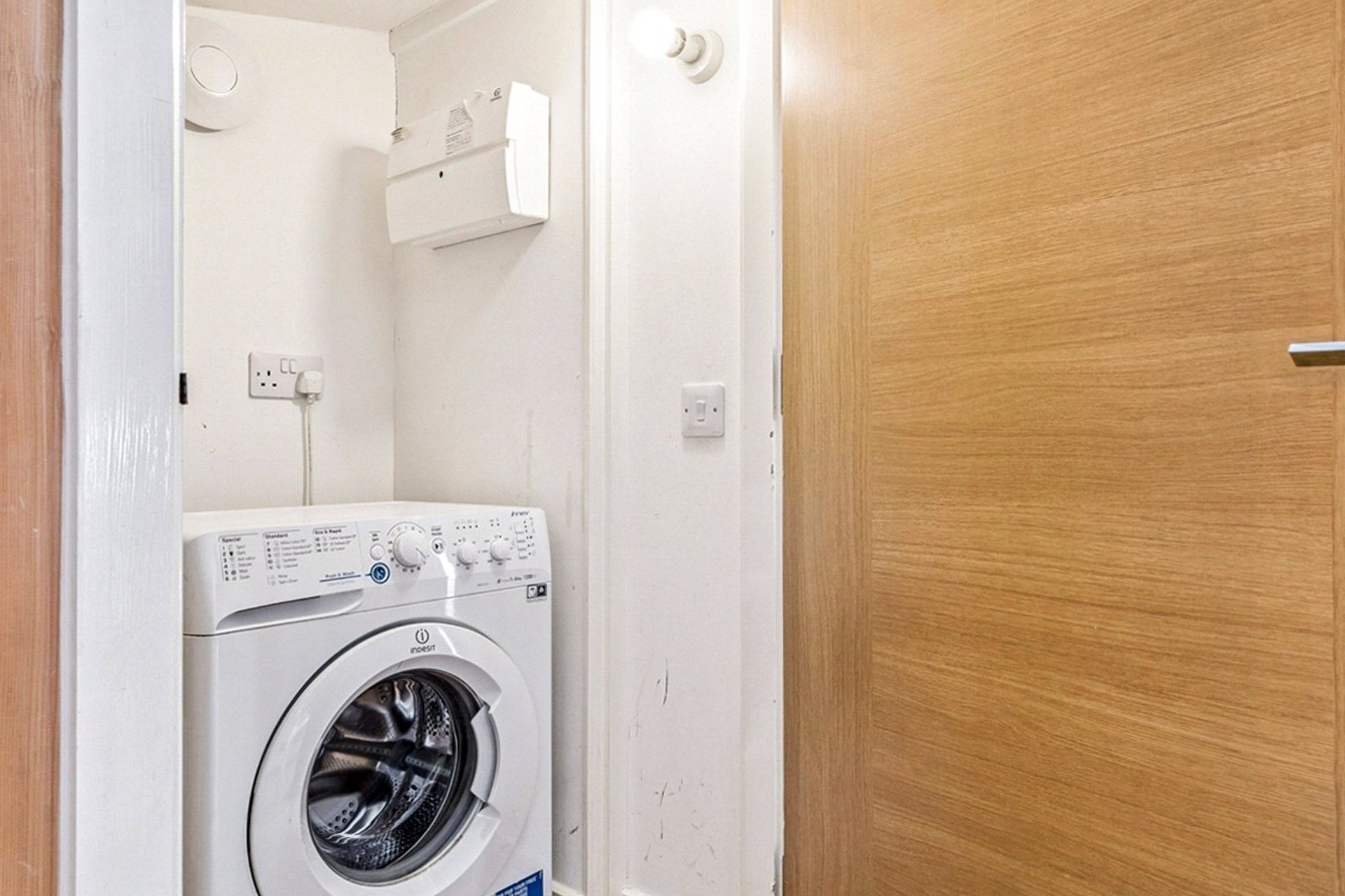 19 Falcon Drive, Newton Mearns, Glasgow, G77 6WL - Picture #13