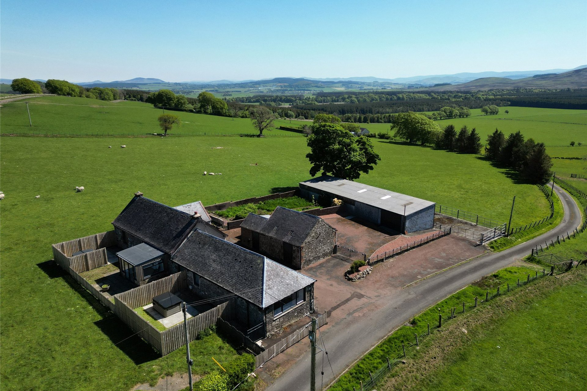 Crossridge Holding, Carmichael, Biggar, South Lanarkshire, ML12 6NG - Picture #2