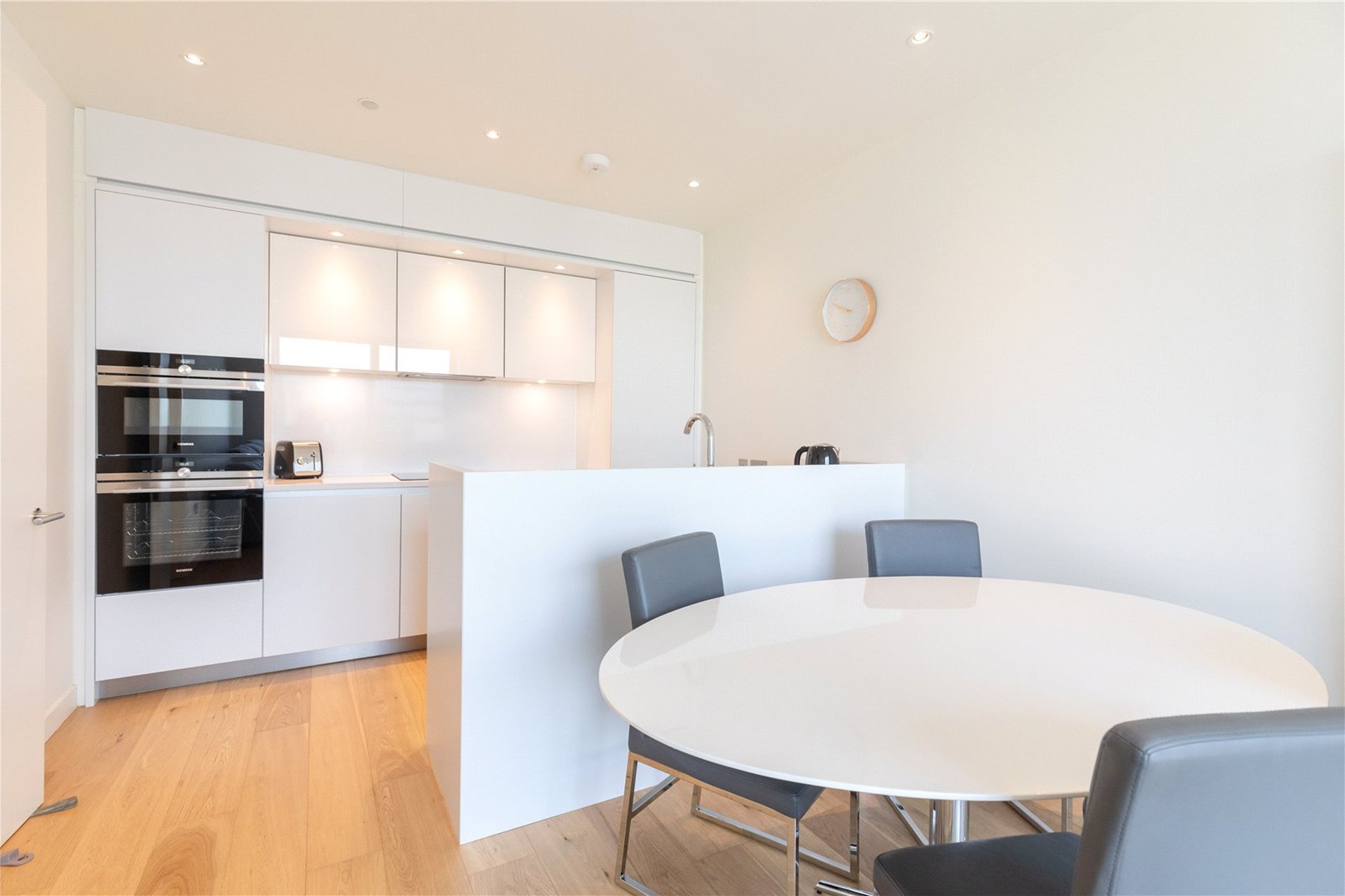 Flat 40, 4 Simpson Loan, Edinburgh, EH3 9GY - Picture #8