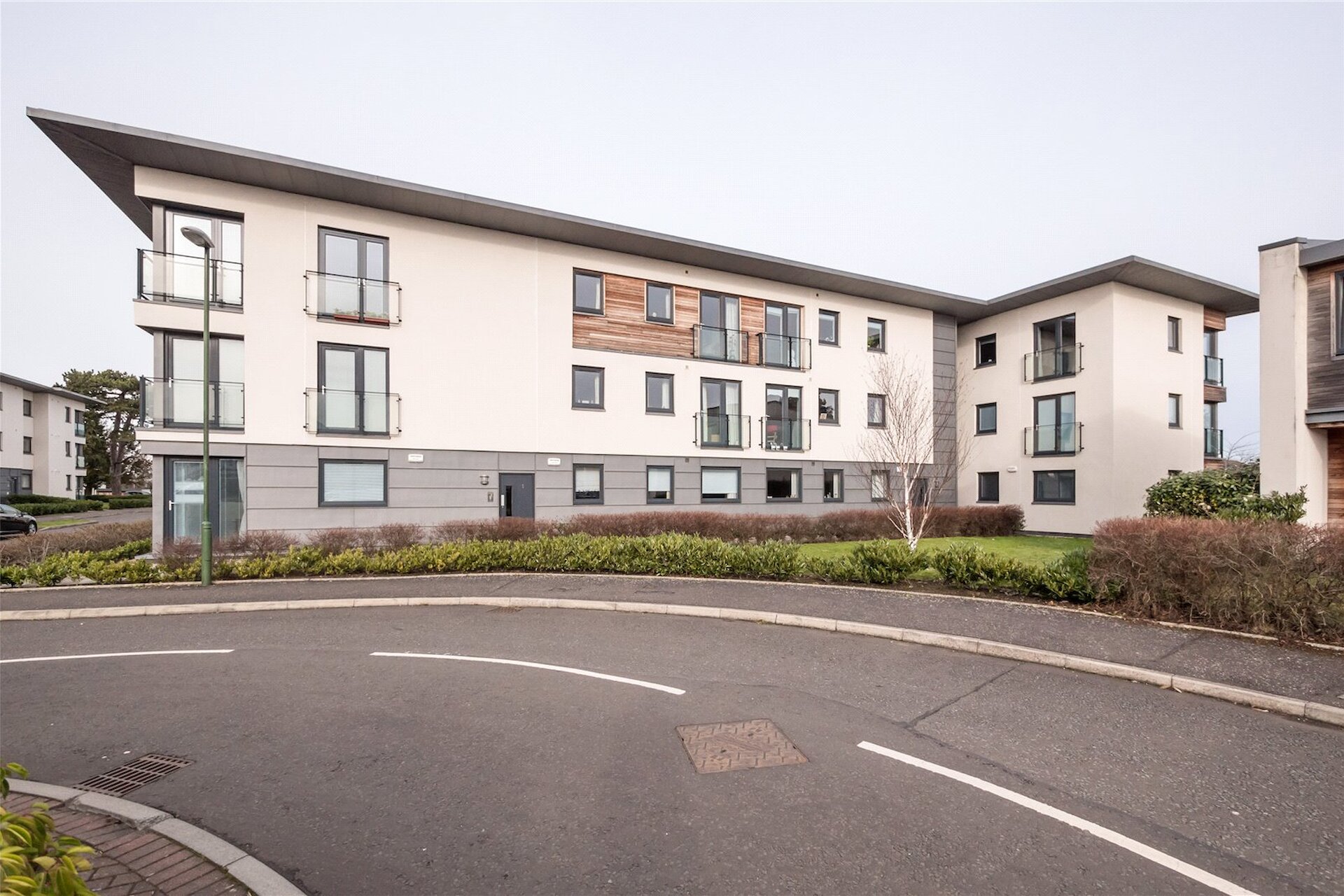 Flat 9, 3 Burnbrae Place, Edinburgh, EH12 8AR - Picture #1