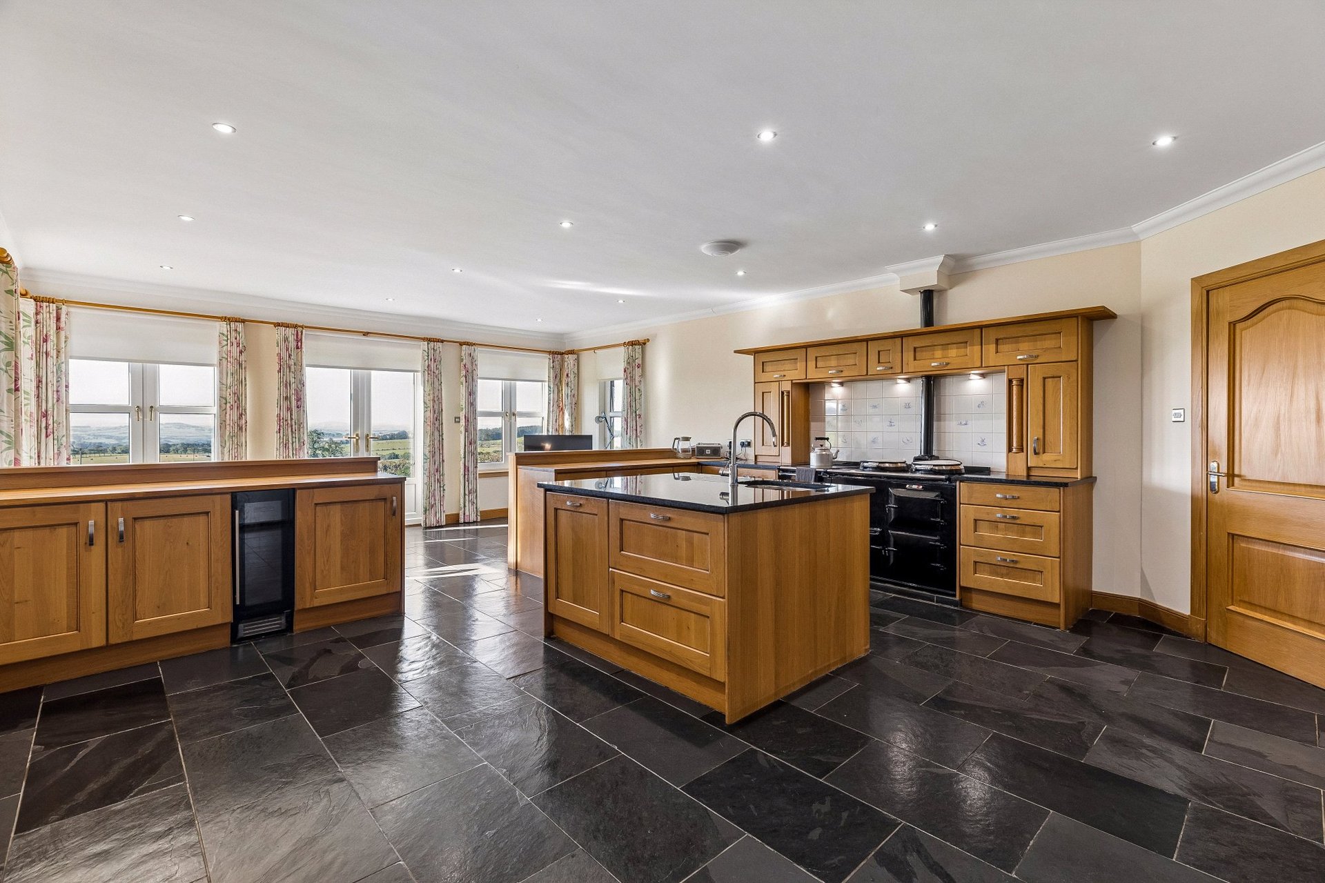 Cairnview, Carluke, South Lanarkshire, ML8 4QR - Picture #18