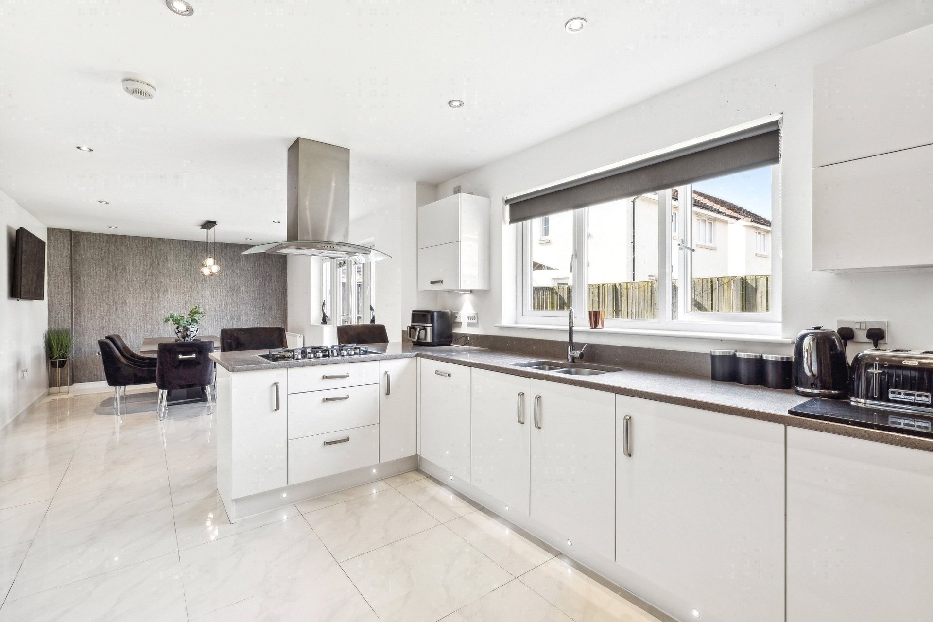 10 Leggatston Drive, Darnley, Glasgow, G53 7ZY - Picture #10