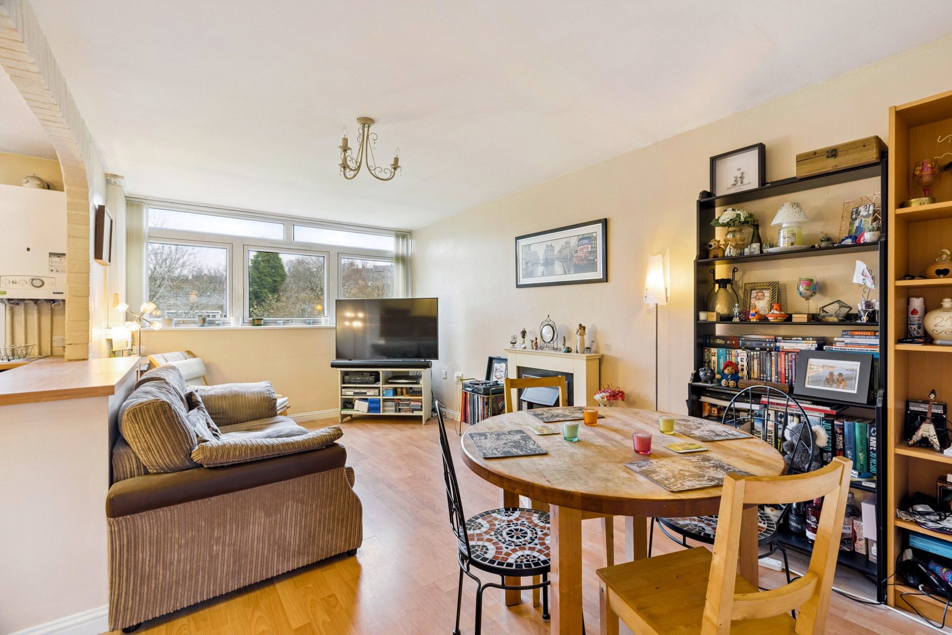 Flat 51 Huntly Court, 20 Dirleton Place, Shawlands, Glasgow, G41 3BH - Picture #3