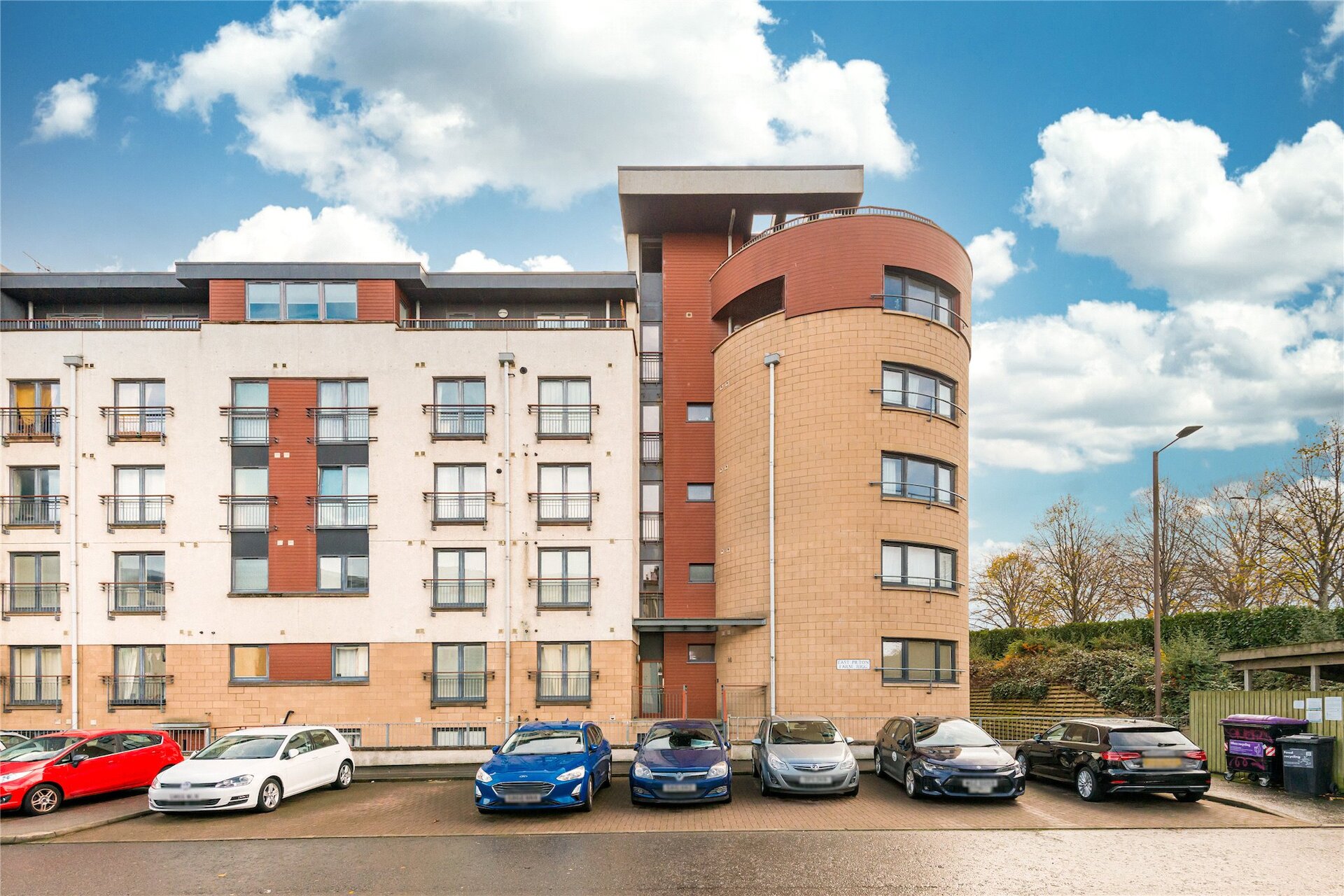 16/2 East Pilton Farm Rigg, Edinburgh, EH5 2GE - Picture #1