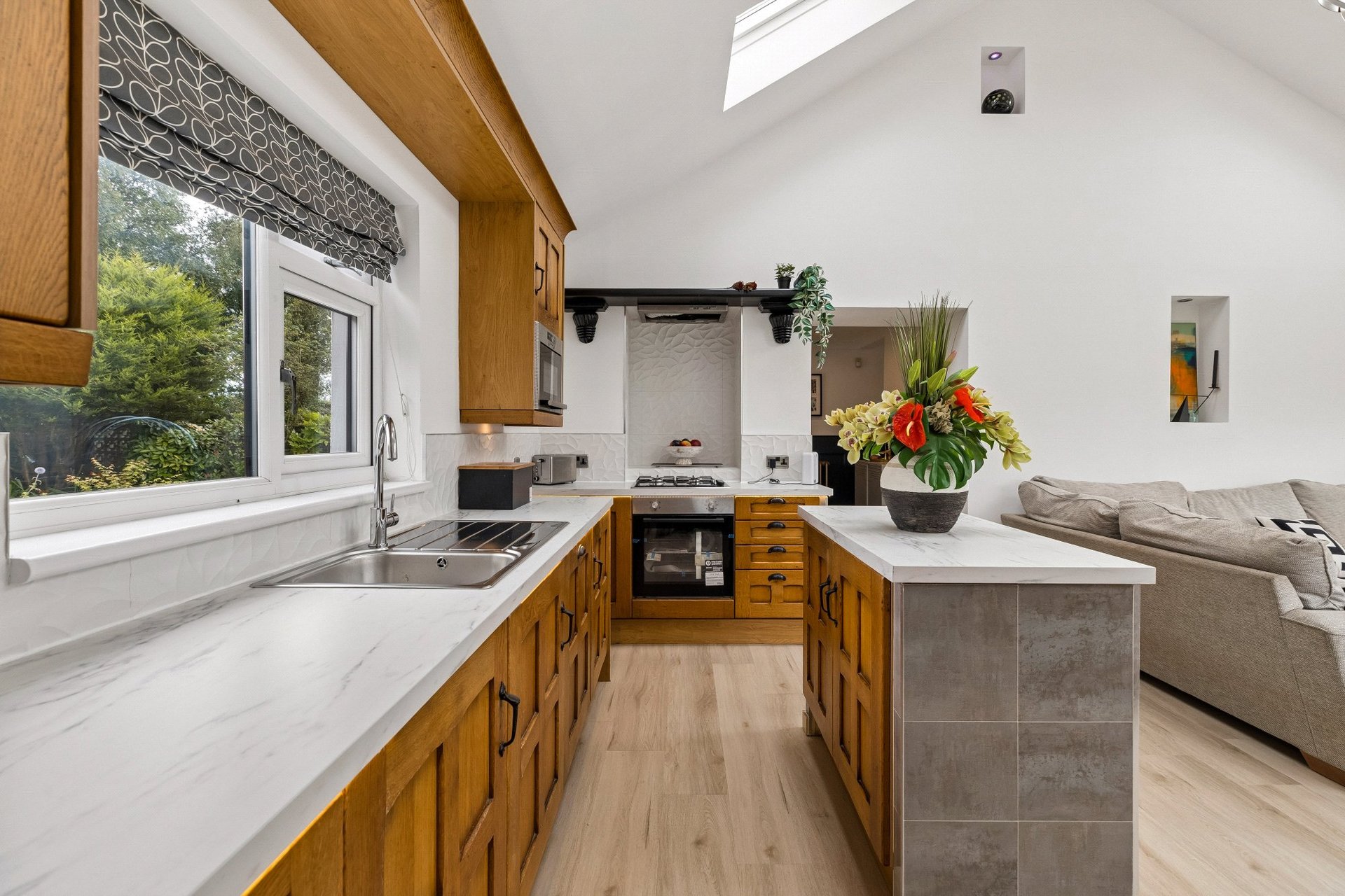 Motu-Whare, Cochno Road, Hardgate, West Dunbartonshire, G81 6PR - Picture #10