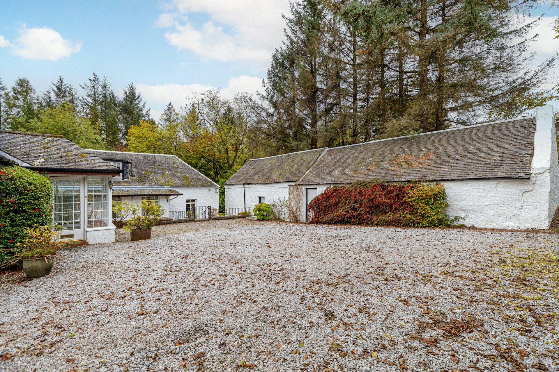 Barcapel Holm Farm, Newton Mearns, Glasgow, East Renfrewshire, G77 6NN - Picture #6