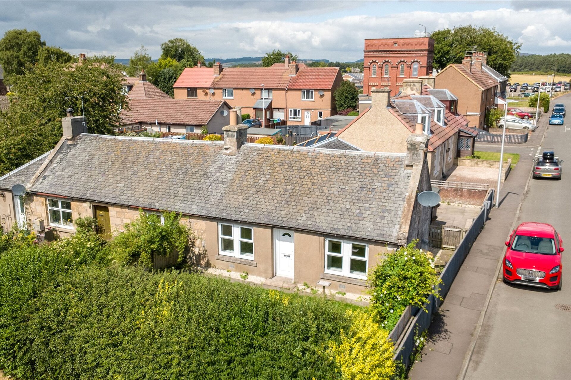25 Golf Street, Ladybank, Cupar, Fife, KY15 7NT - Picture #1