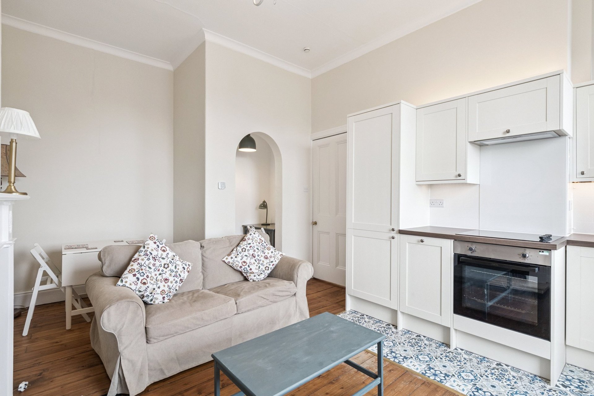 158/9 Brunton Gardens, Edinburgh, Midlothian, EH7 5ER - Picture #3