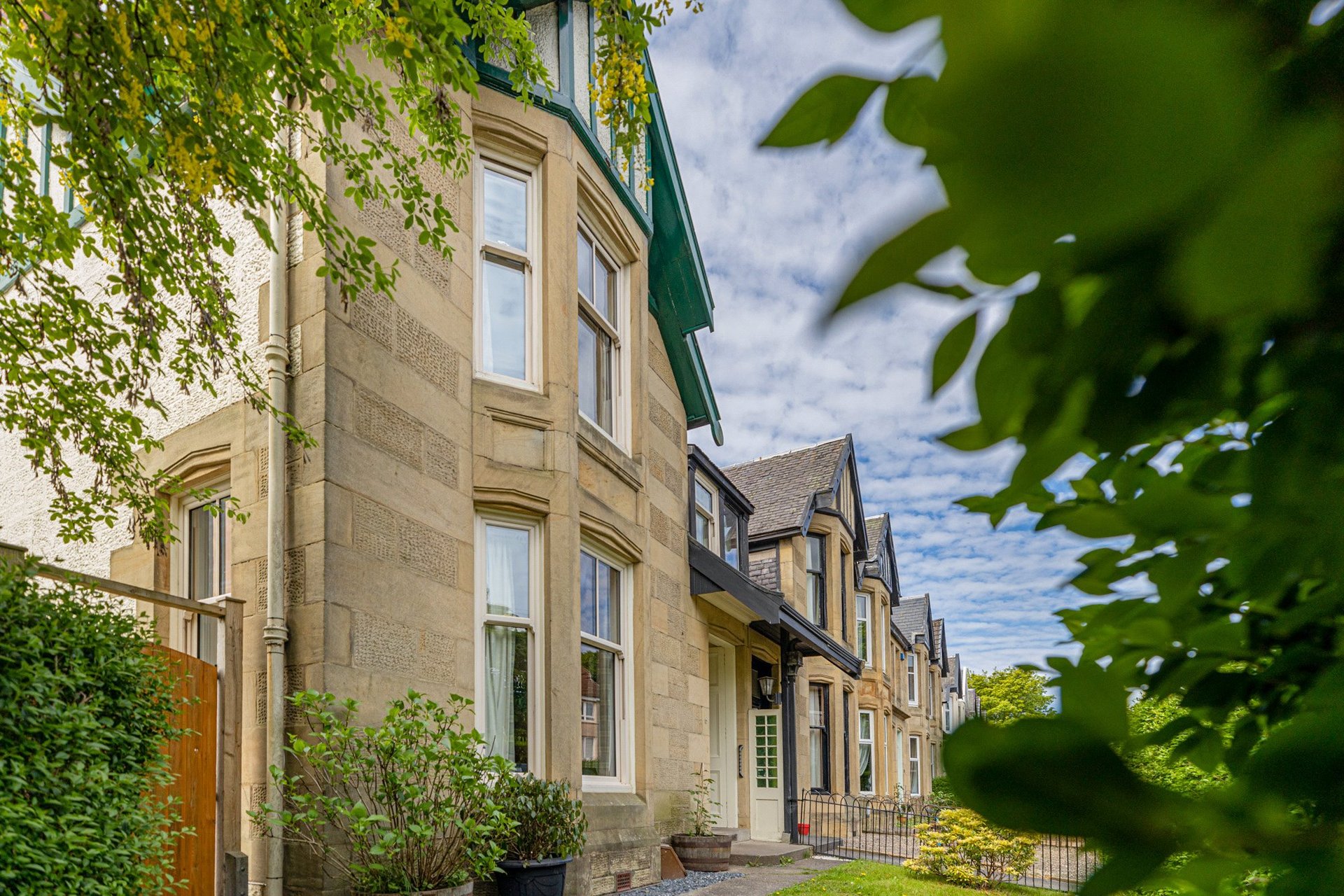17 Northland Drive, Scotstoun, Glasgow, G14 9BE - Picture #2