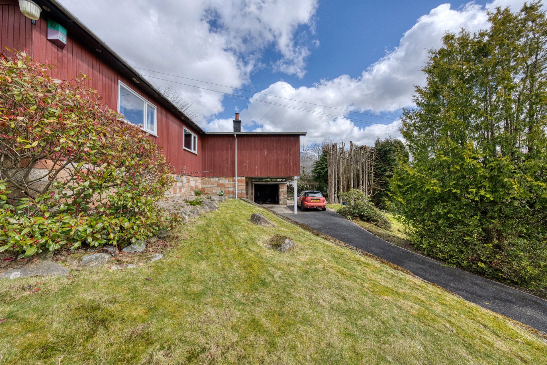 Redwood Lodge, Coach Road, Kilsyth, Glasgow, North Lanarkshire, G65 0PR - Picture #26