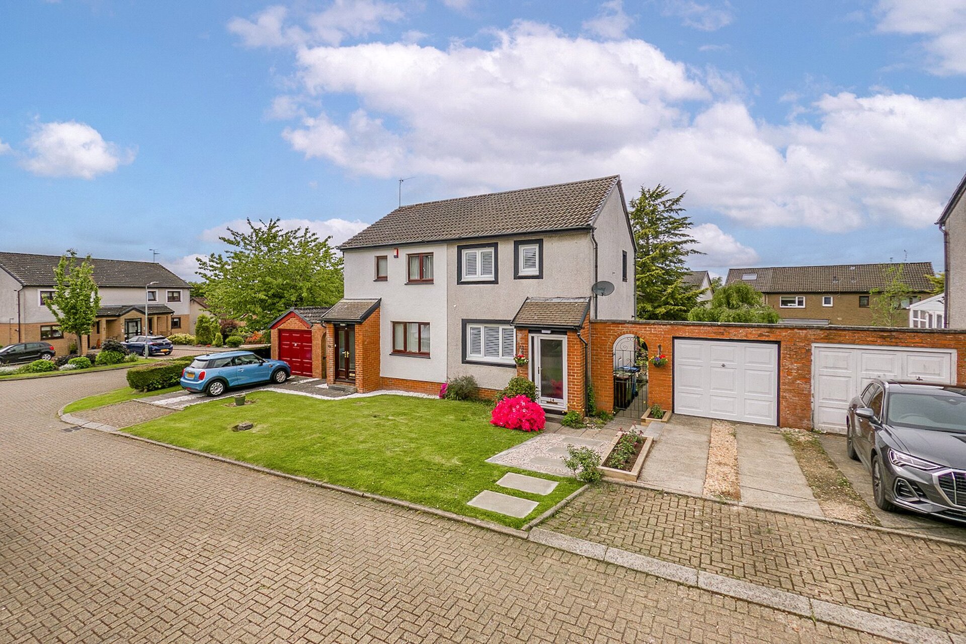 14 Dundonald Crescent, Newton Mearns, Glasgow, G77 5TJ - Picture #1