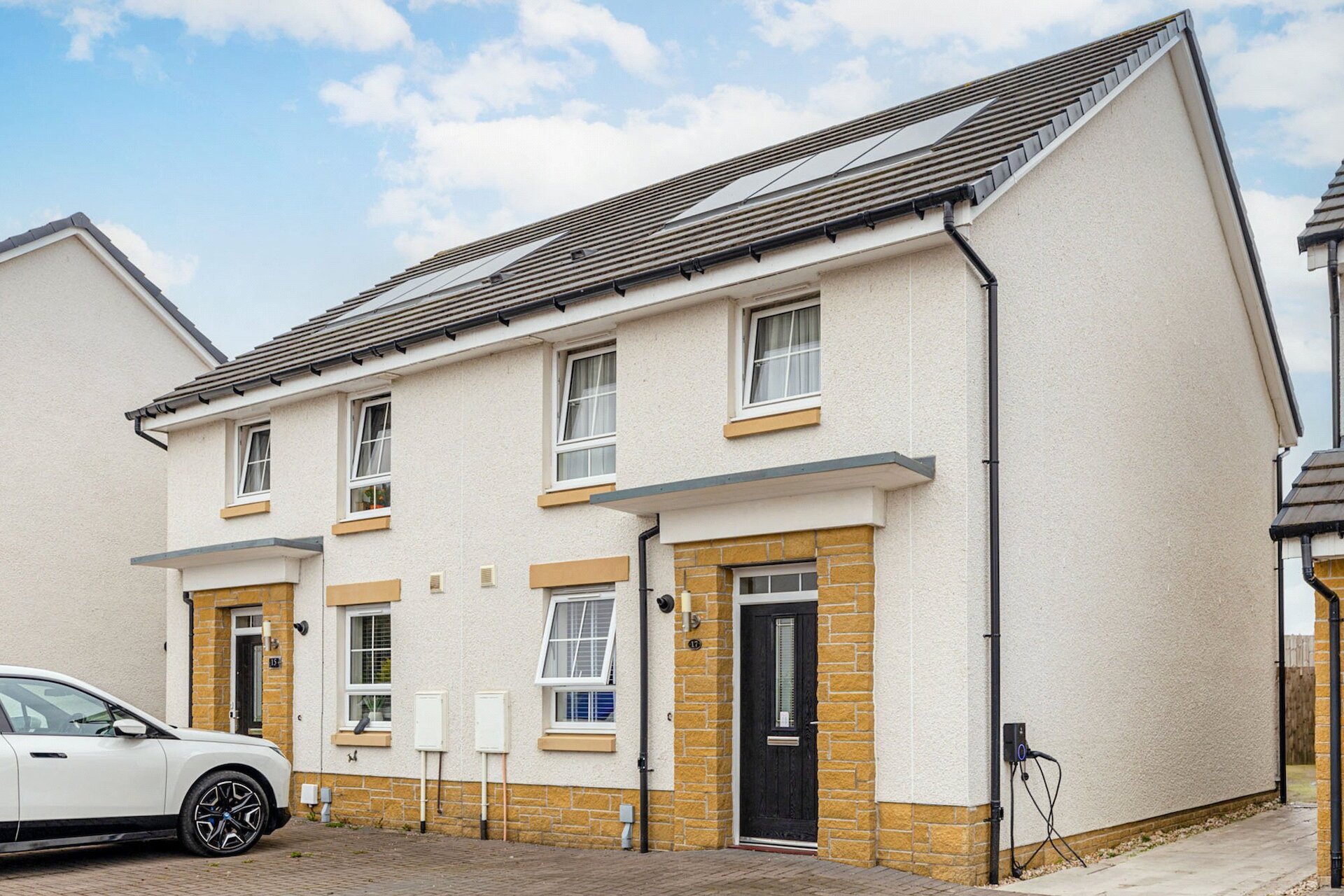 17 Lady Glen Crescent, Newton Mearns, Glasgow, G77 6UB - Picture #1