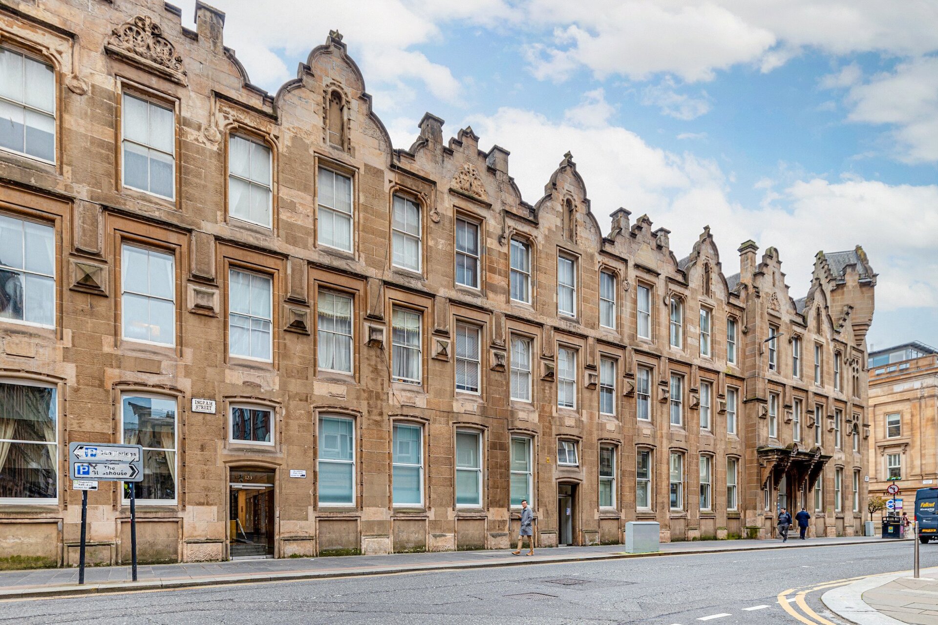 Flat 2/3, 123 Ingram Street, Merchant City, Glasgow City, G1 1DJ - Picture #1