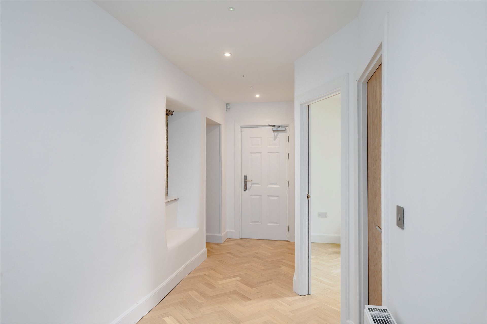 Tweeddale Court, 14 High Street, Old Town, Edinburgh, EH1 1TE - Picture #11