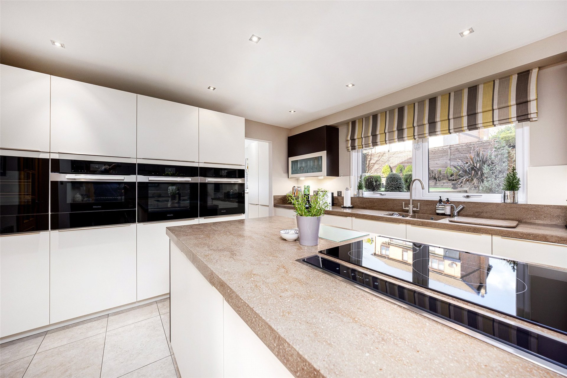 14 Paterson Place, Bearsden, G61 4RU - Picture #29