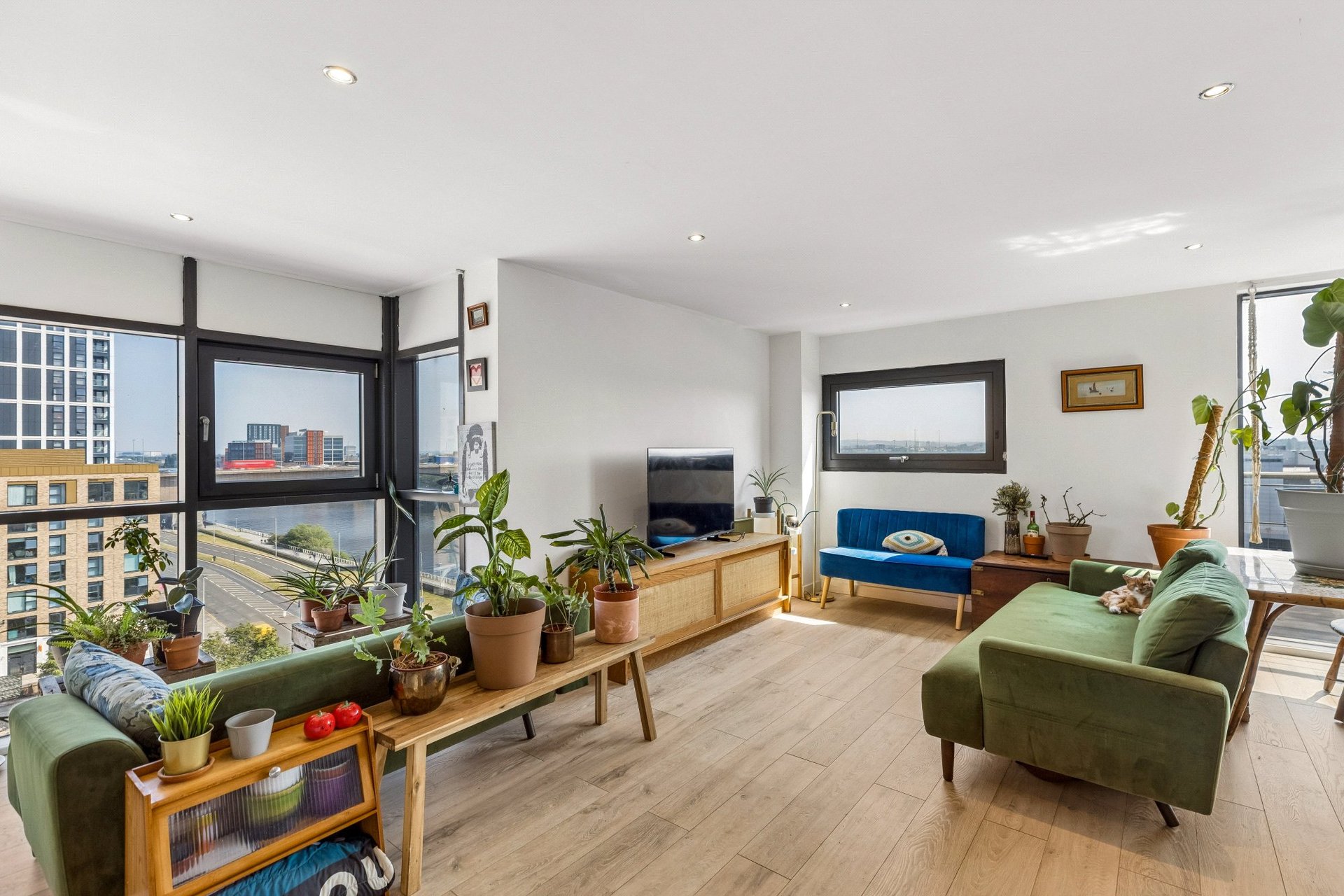 Flat 8/5 River Heights, 72 Lancefield Quay, Glasgow City, G3 8JJ - Picture #3