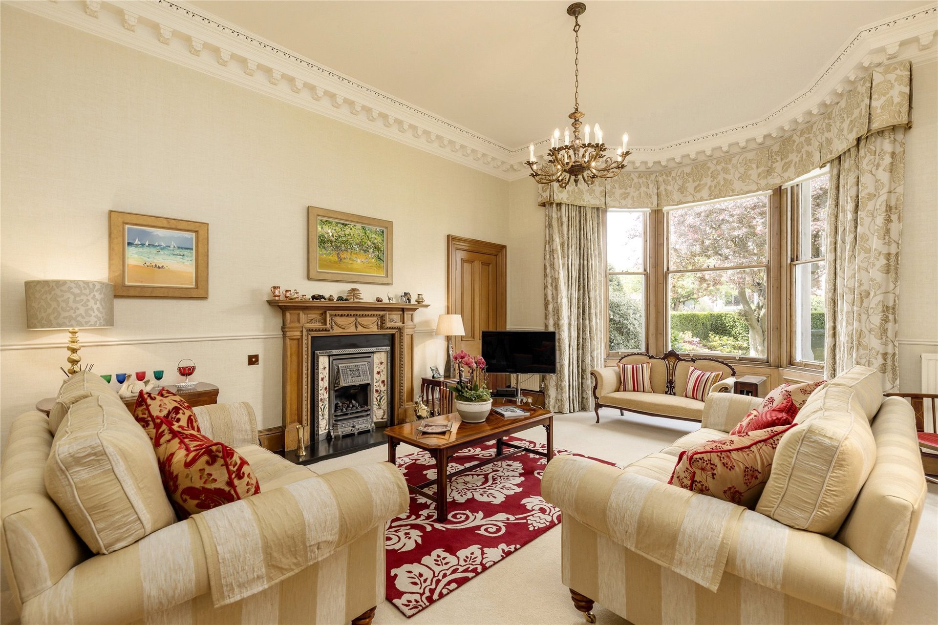 35 Gilmour Road, Edinburgh, EH16 5NS - Picture #2