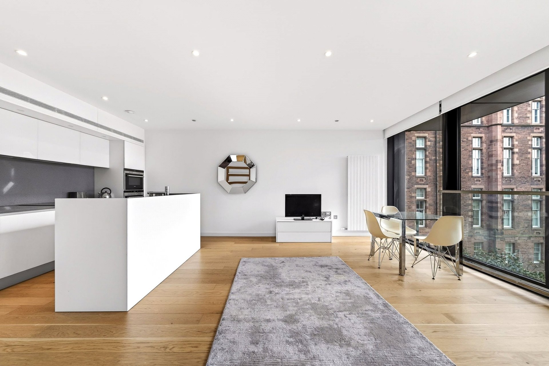 Flat 5, 12 Simpson Loan, Edinburgh, Midlothian, EH3 9GP - Picture #4