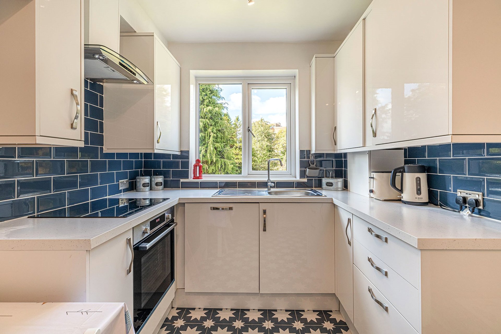 26 Beechwood Court, Bearsden, G61 2RY - Picture #11