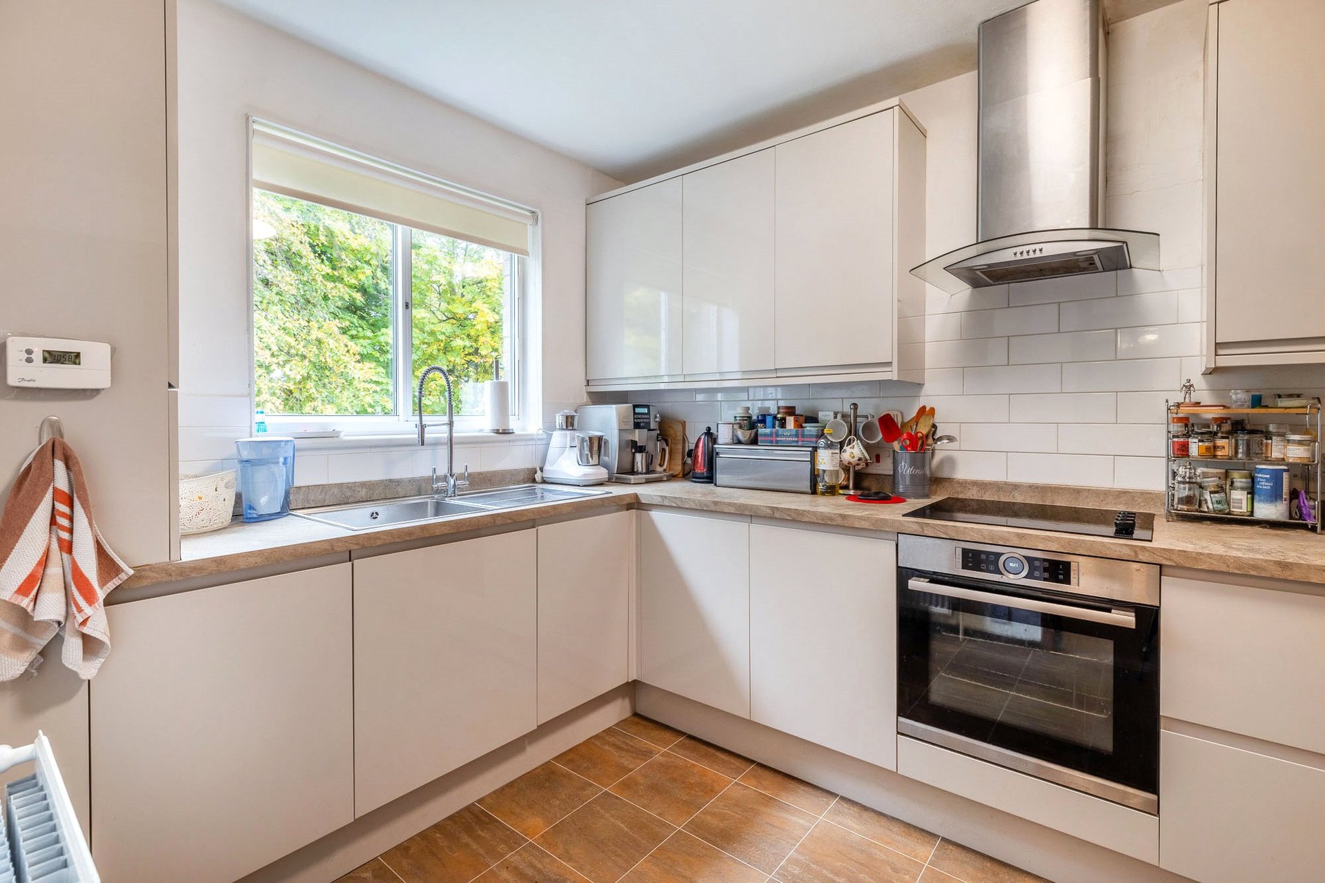 3/3 Whistlefield Court, 2 Canniesburn Road, Bearsden, G61 1PX - Picture #13