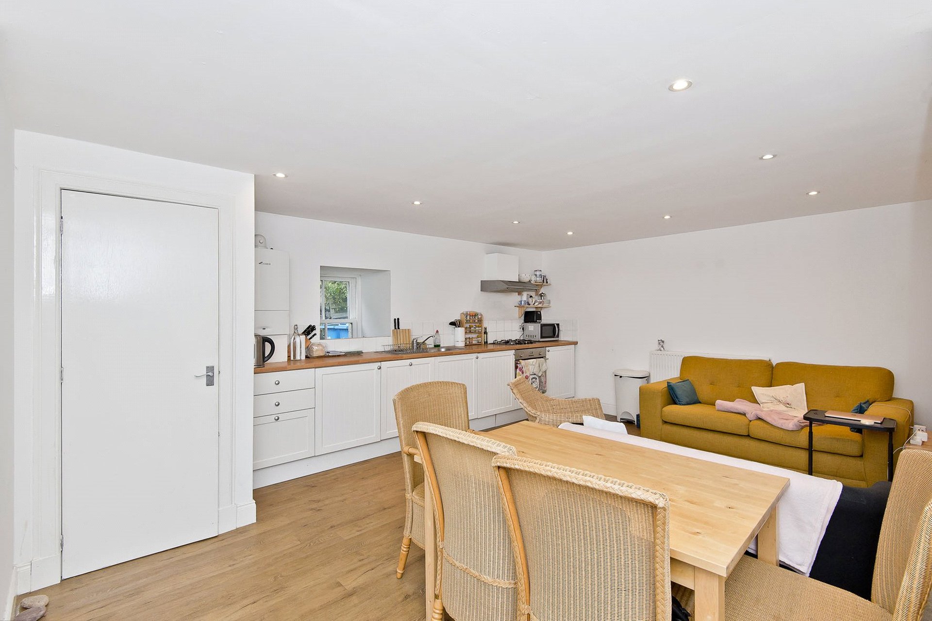 1 St Marys Cottage, 70 South Street, St. Andrews, KY16 9JT - Picture #3