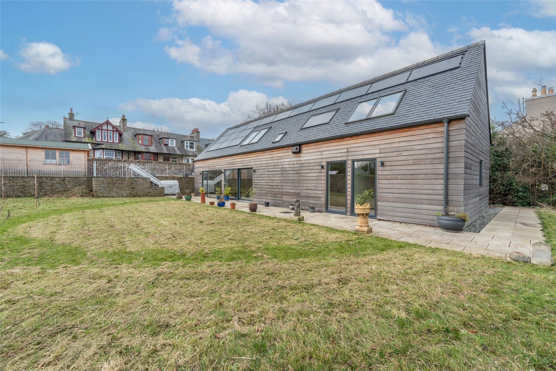 1 Albert Street, Tayport, Fife, DD6 9AR - Picture #2